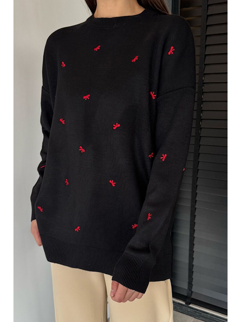 Siyah Kadın Kurdele Nakışlı Triko Kazak (m-l-xl Uyumludur)-2