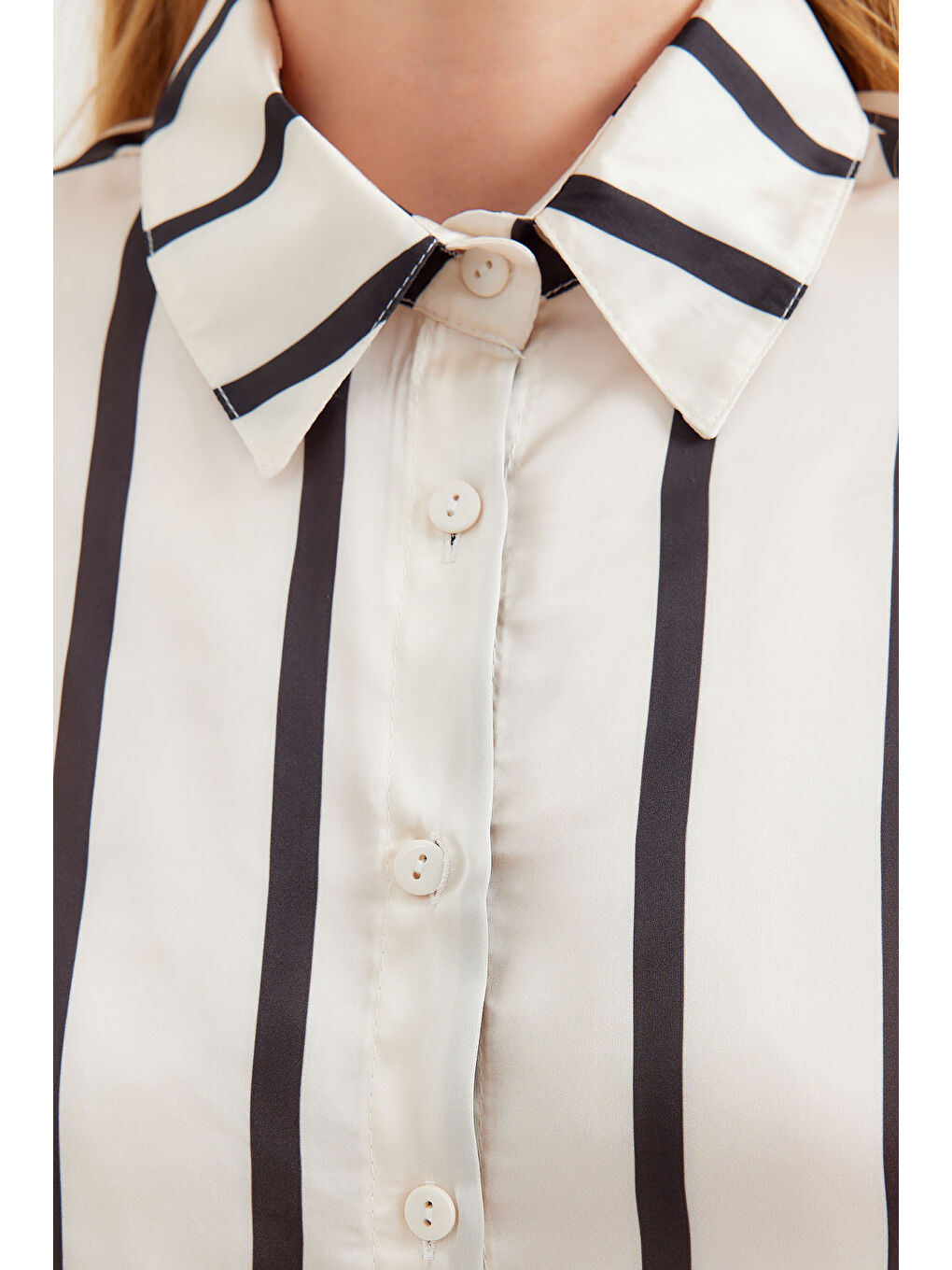 3964 Çizgili Hafif Dökümlü Saten Gömlek - F. Siyah-5