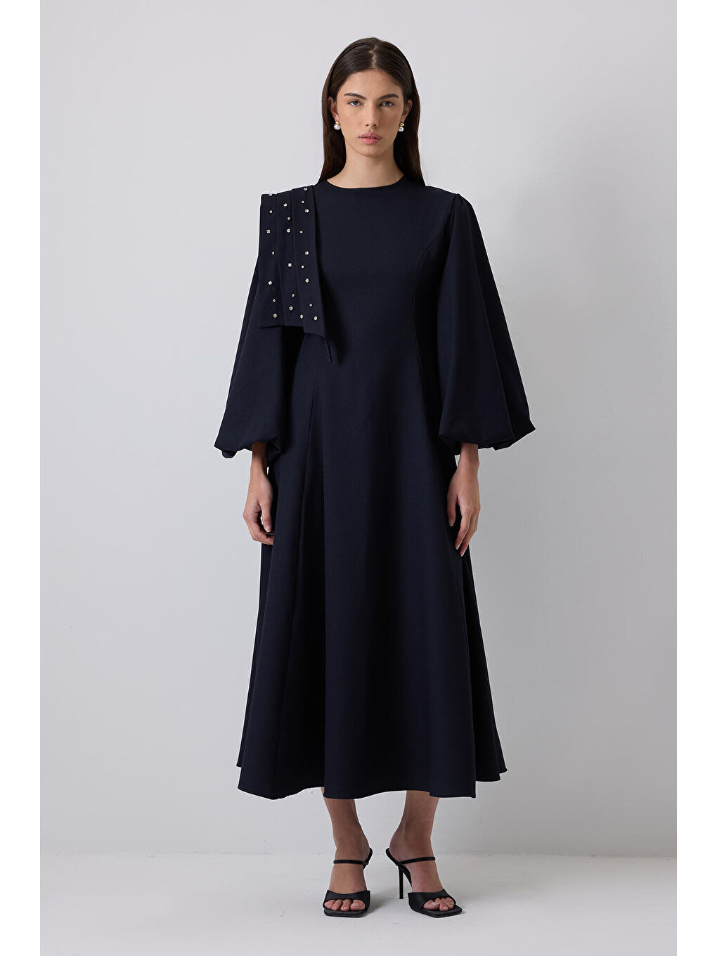 Lacivert Taş İşlemeli Balon Kollu Elbise