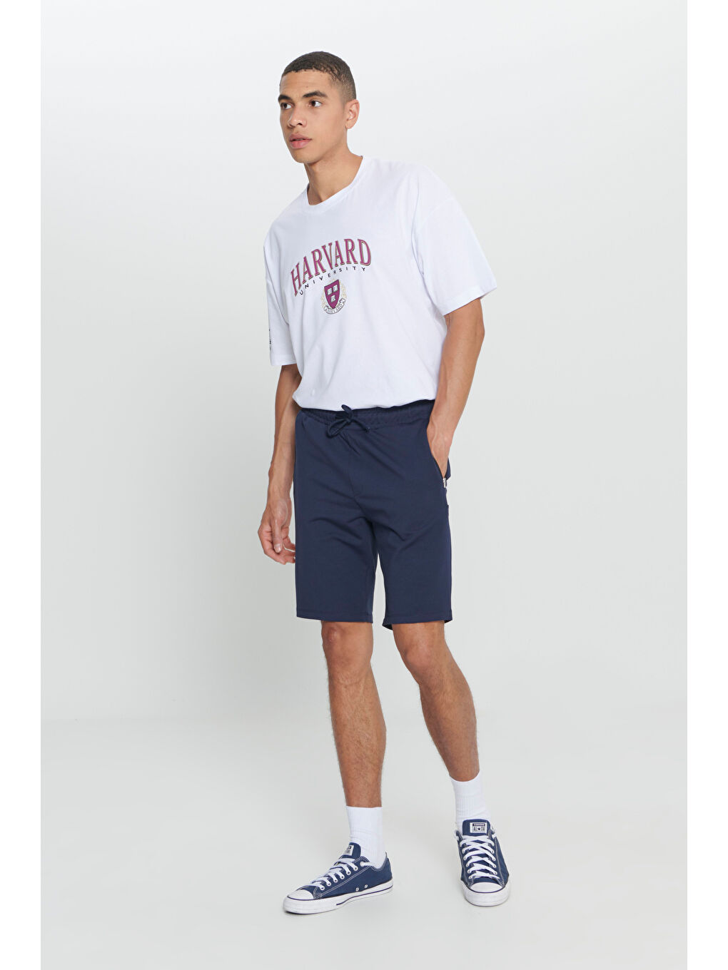 Erkek Lacivert Standart Fit Normal Kesim Pamuklu Cepli Esnek Örme Şort-2