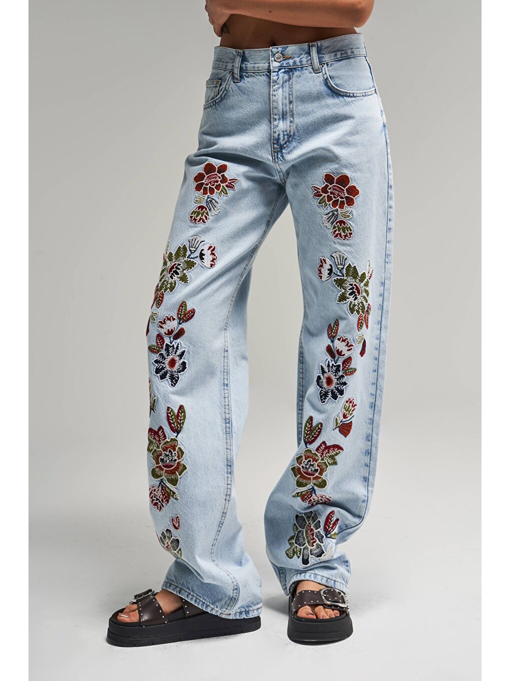 Mavi Kadın Snow Jean Rengi 4S5-3 Çiçek Nakışlı Loose Fit %100 Pamuk Tasarım Denim Jean