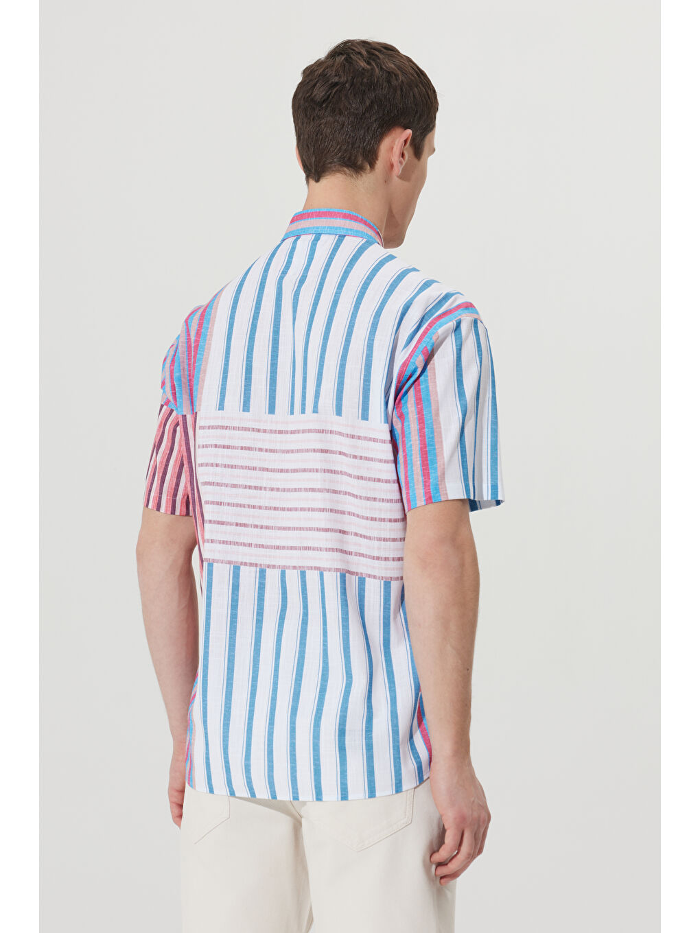 Beyaz Erkek BEYAZ RENKLI Oversize Bol Kesim Gizli Düğme Yaka %100 Pamuk Baskılı Gömlek-5