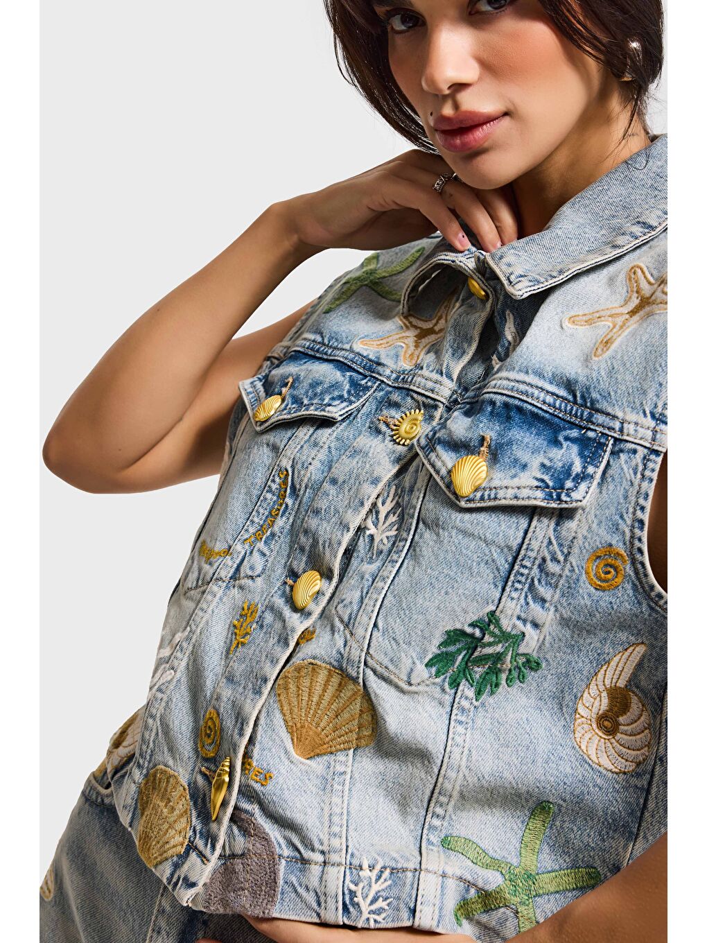 Mavi Kadın Jean Rengi 4s6-65 Düz Kesim Özel Desen Nakışlı Tasarım Denim Yelek-1