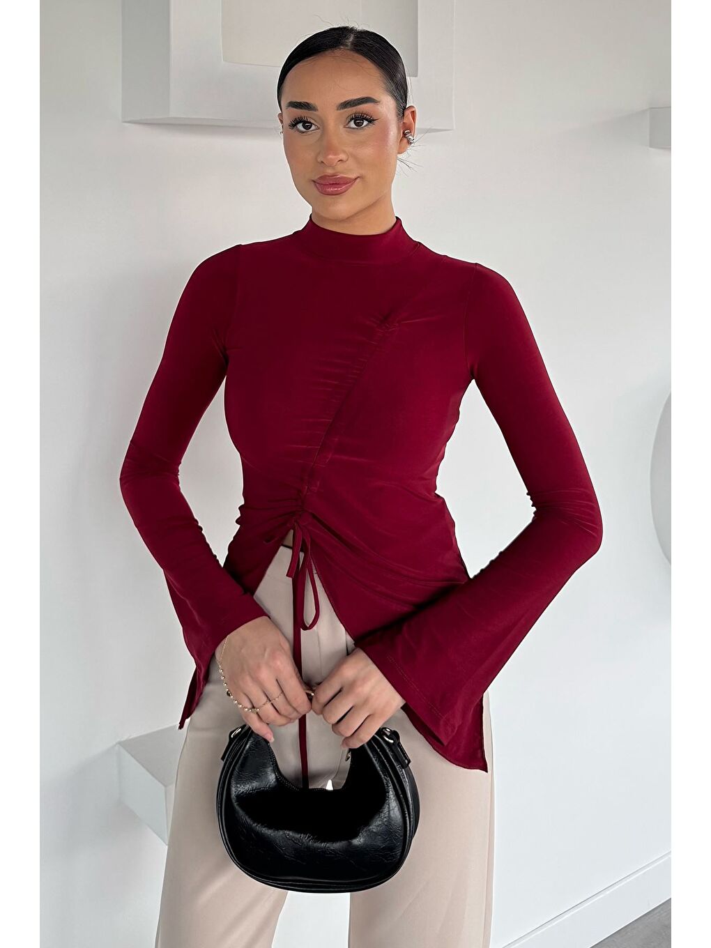 Bordo Asimetrik Kesim Ön Büzgülü Kadın Bluz-1