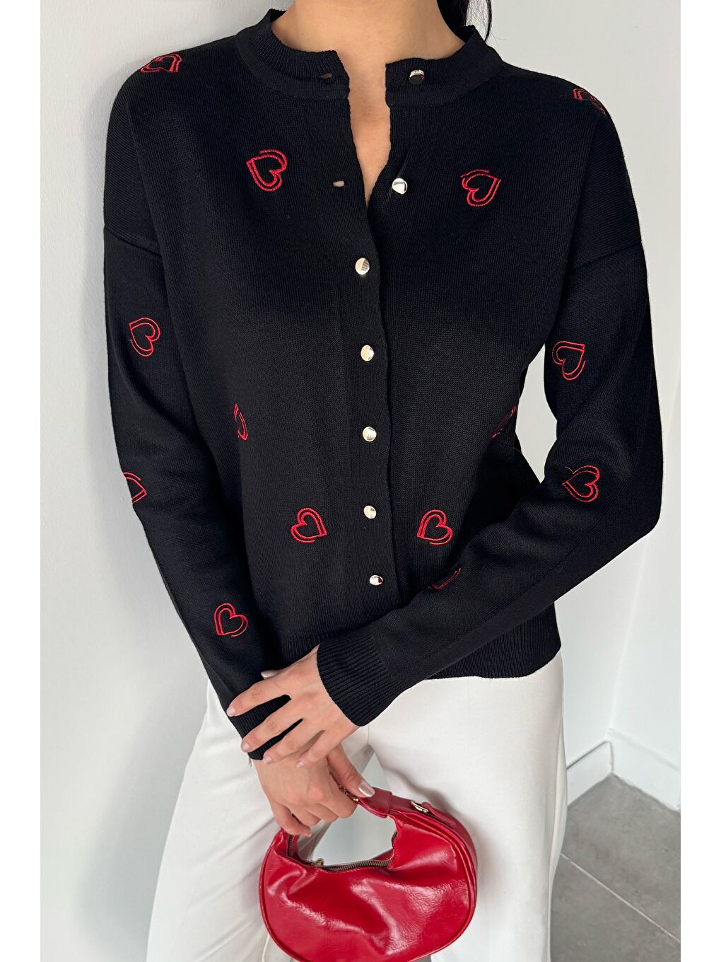 Siyah Kalp Nakışlı Kadın Triko Hırka (s-m-l Uyumludur)