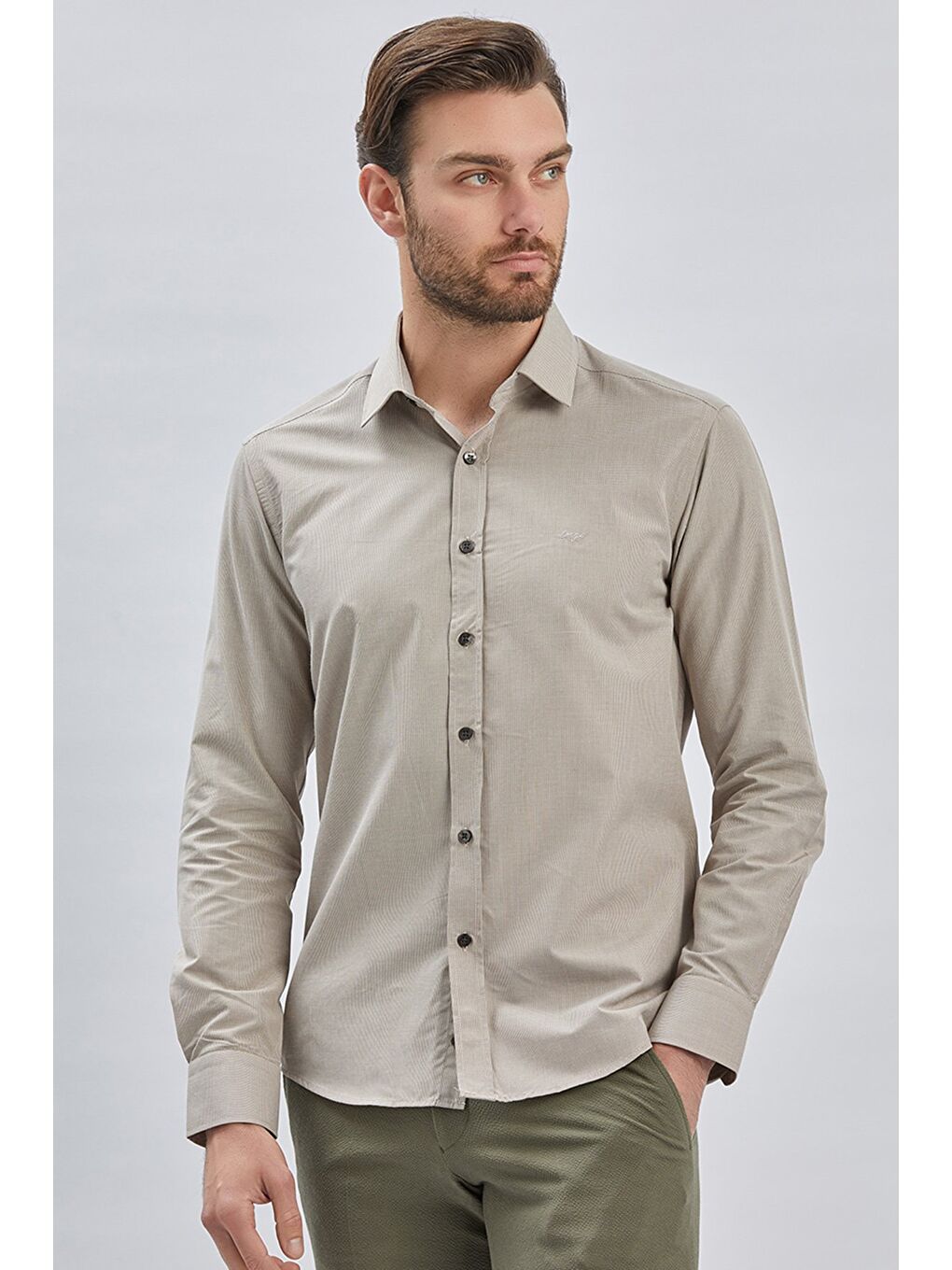 Kahverengi Camel Uzun Kollu Bez Ayağı Sert Yaka Cepsiz Pamuklu Klasik Slim Fit Dar Kesim Gömlek 1004240230-3