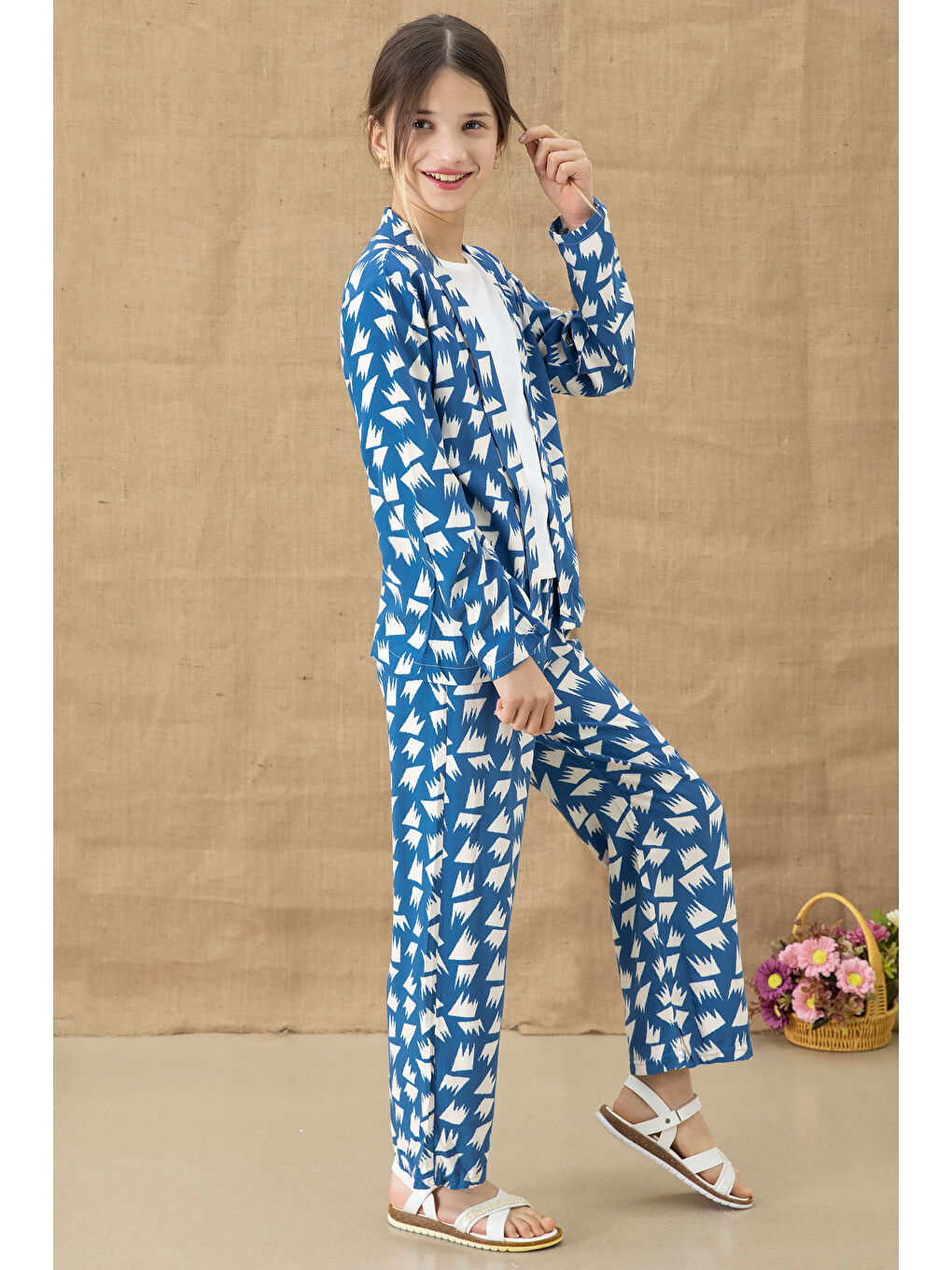 Mavi Desenli Bluzlu Geniş Paça Pantolonlu Kız Çocuk 3lü Takım 20760-2