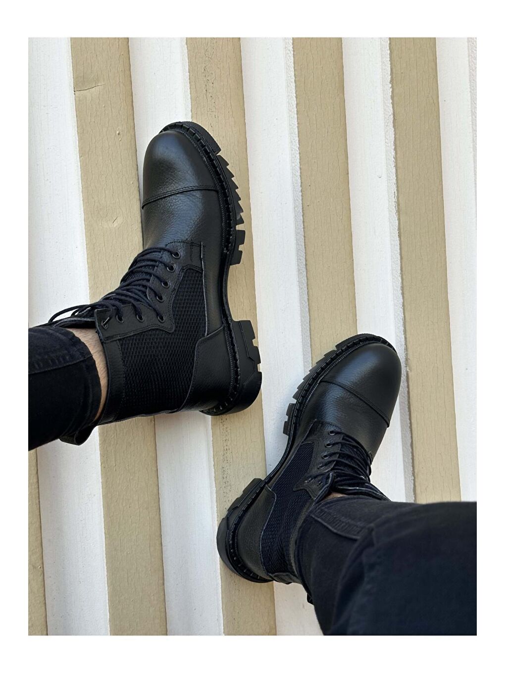 Siyah Çukur Hakiki Deri Bağcıklı Erkek Kışlık Postal Bot-1