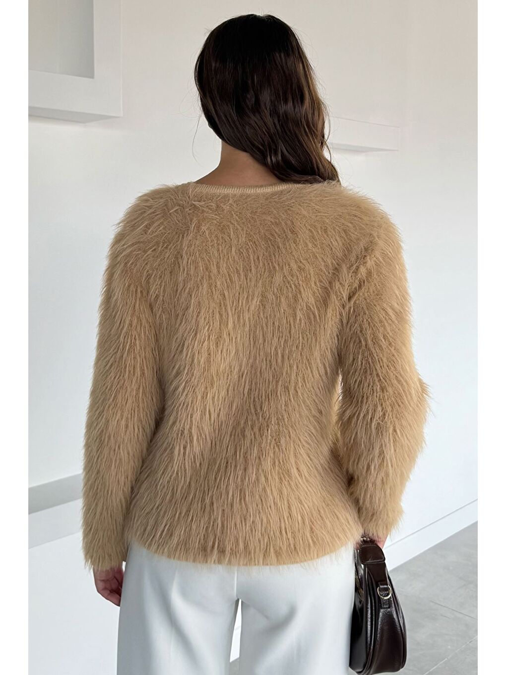 Bej Kadın V Yaka Sakallı Yumoş Triko Bluz-3