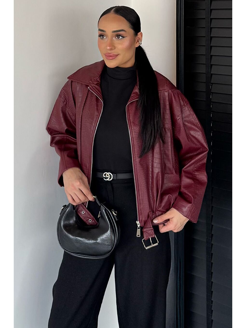 Bordo Kadın Çift Cepli Kemer Detaylı Kendinden Desenli Suni Deri Ceket-2