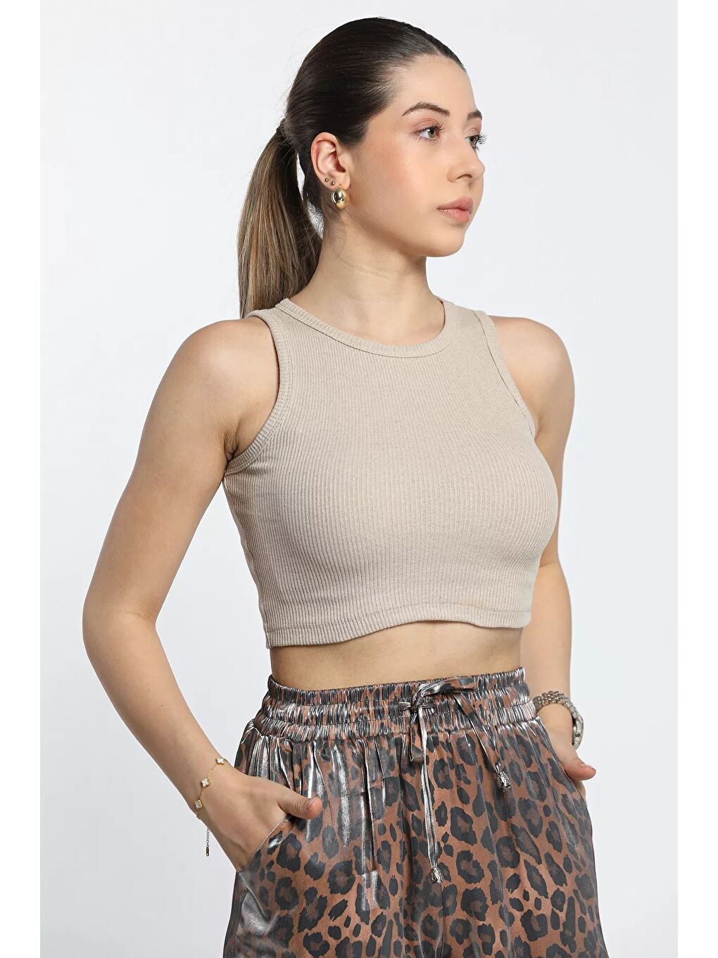 GÜLSELİ Bej Bisiklet Yaka Kaşkorse Crop Top Büstiyer Bluz