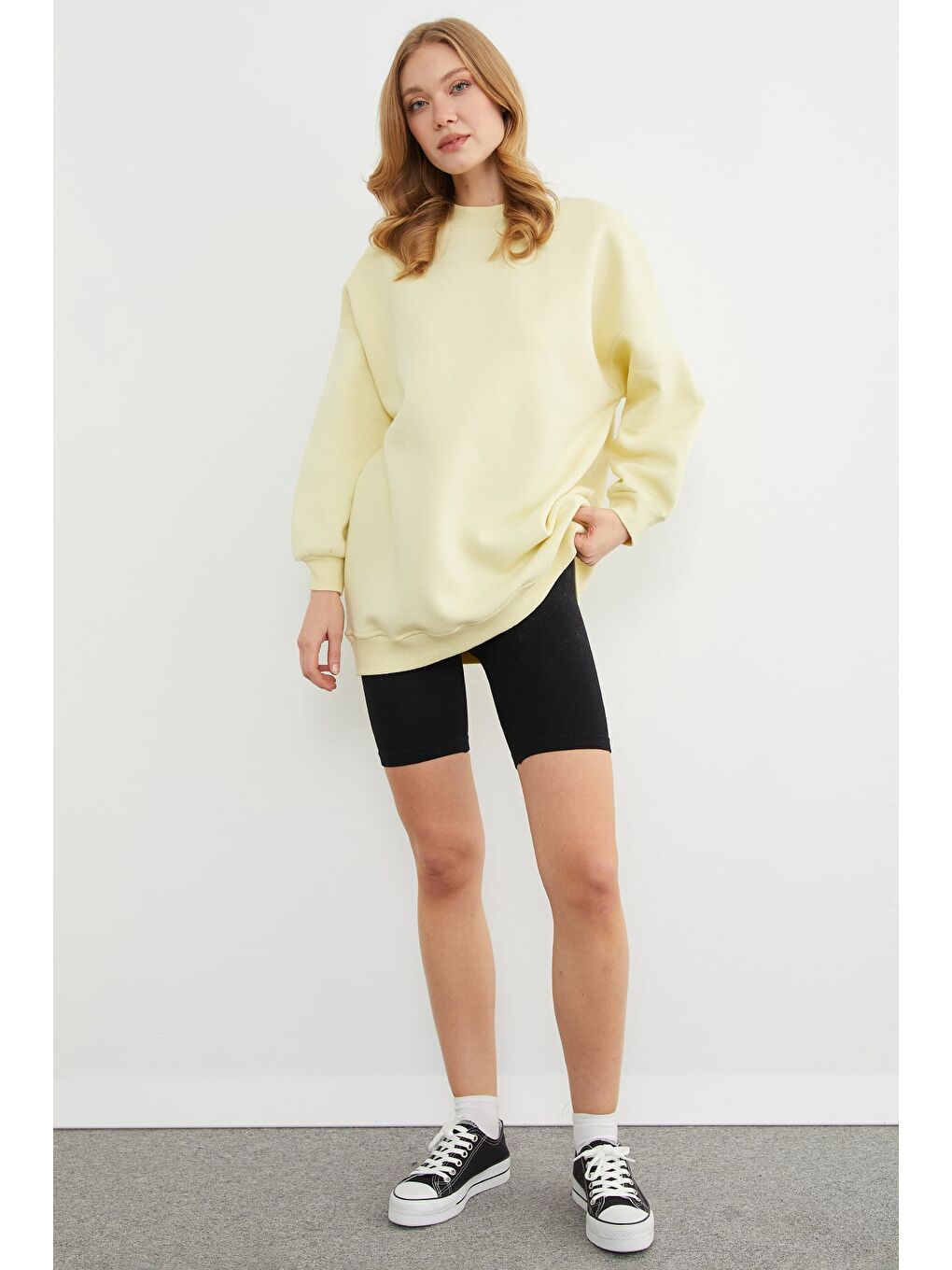 Sarı 3 İplik Basic Bisiklet Yaka Oversize Sweatshirt