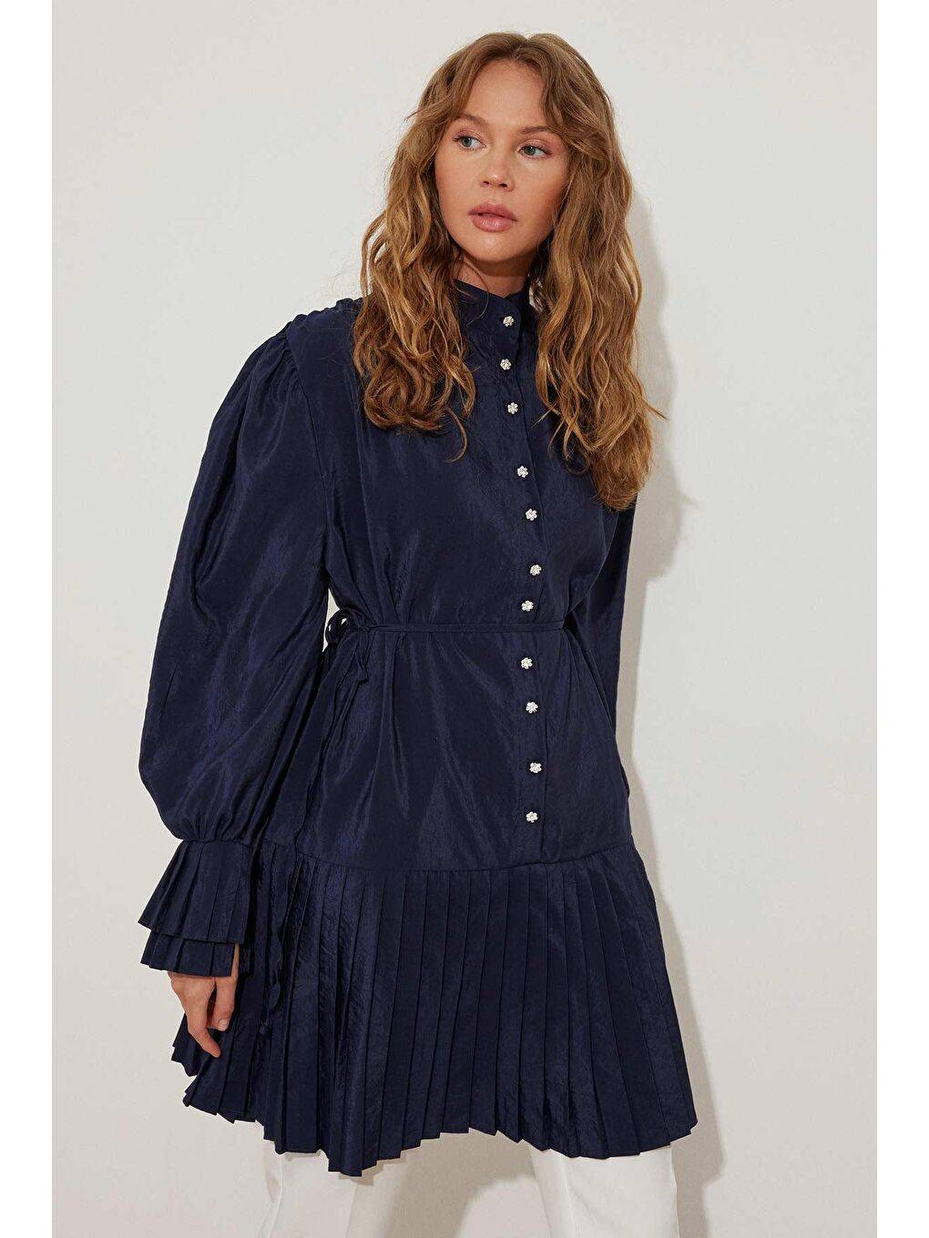 Pilise Detaylı Lacivert Gömlek