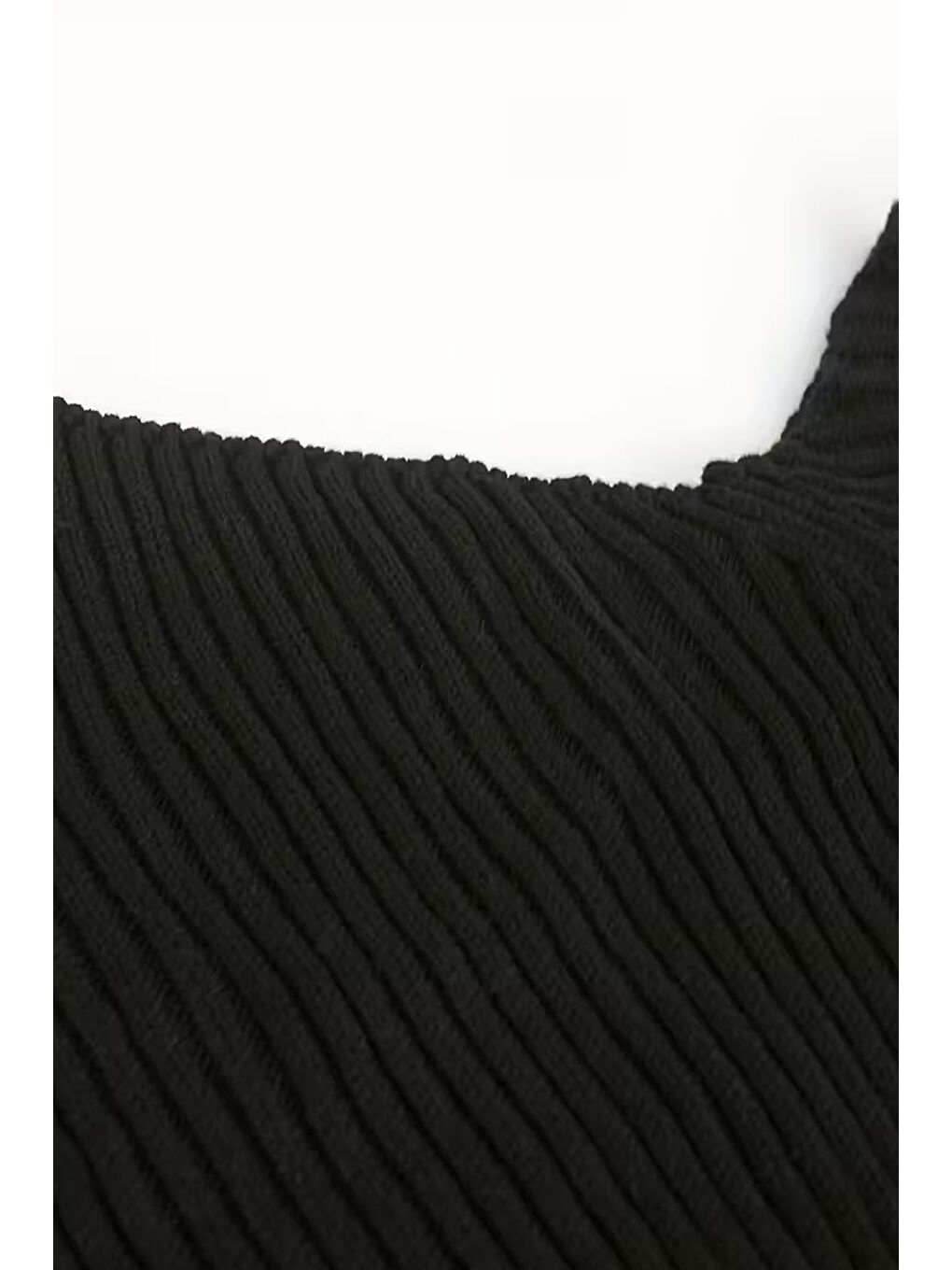 Siyah Omuz Açık Kabartmalı Kadın Triko Kazak-2