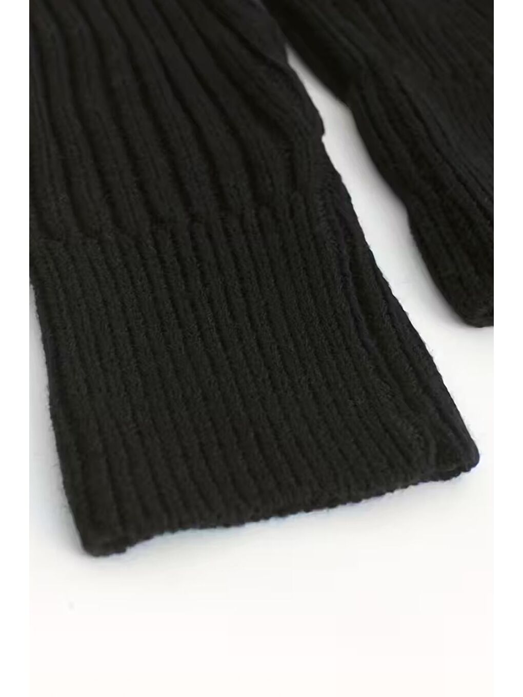 Siyah Omuz Açık Kabartmalı Kadın Triko Kazak-3