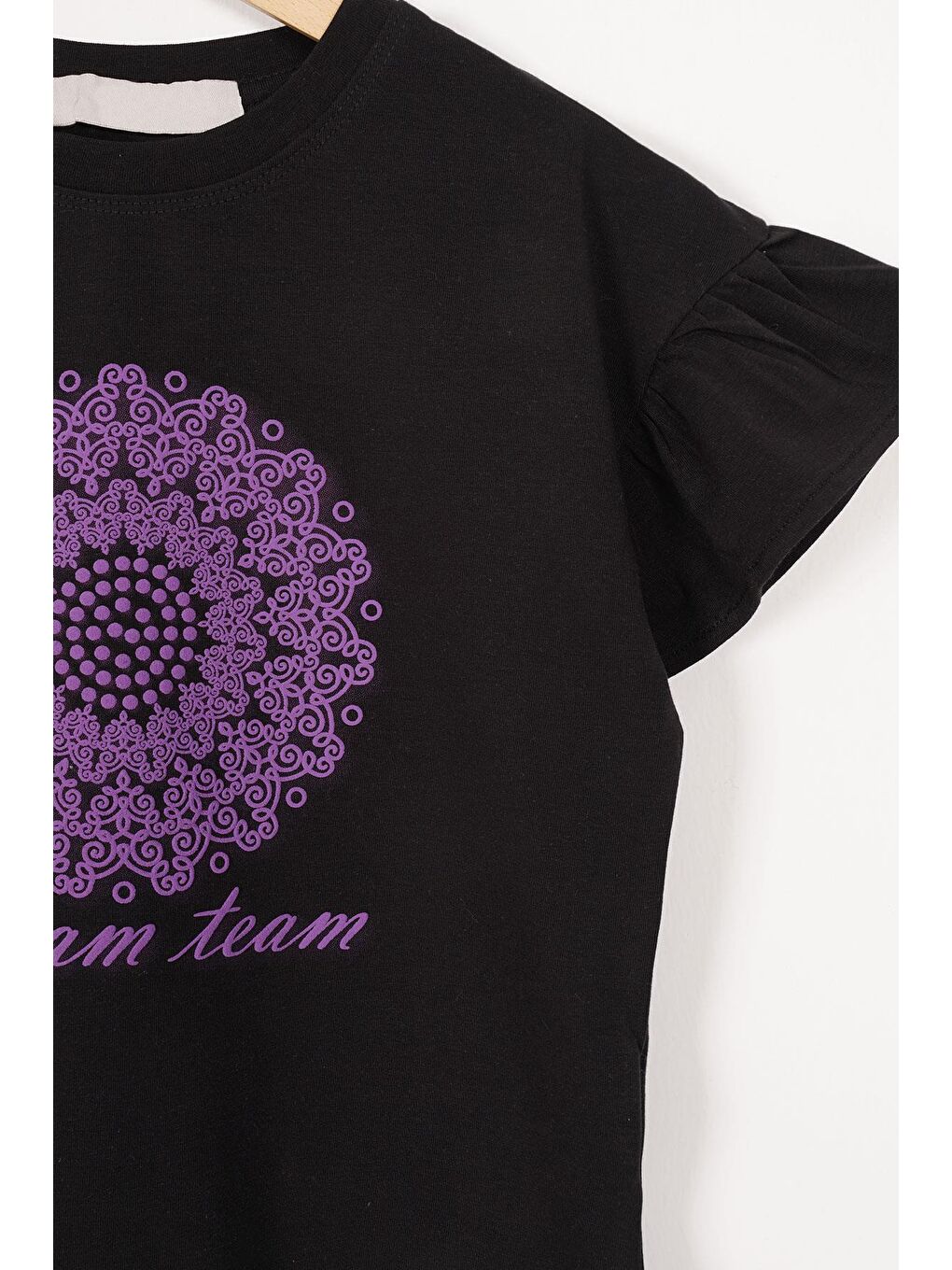 Kolları Fırfırlı Yazı Baskılı Siyah Renk Kız Çocuk Tshirt-1