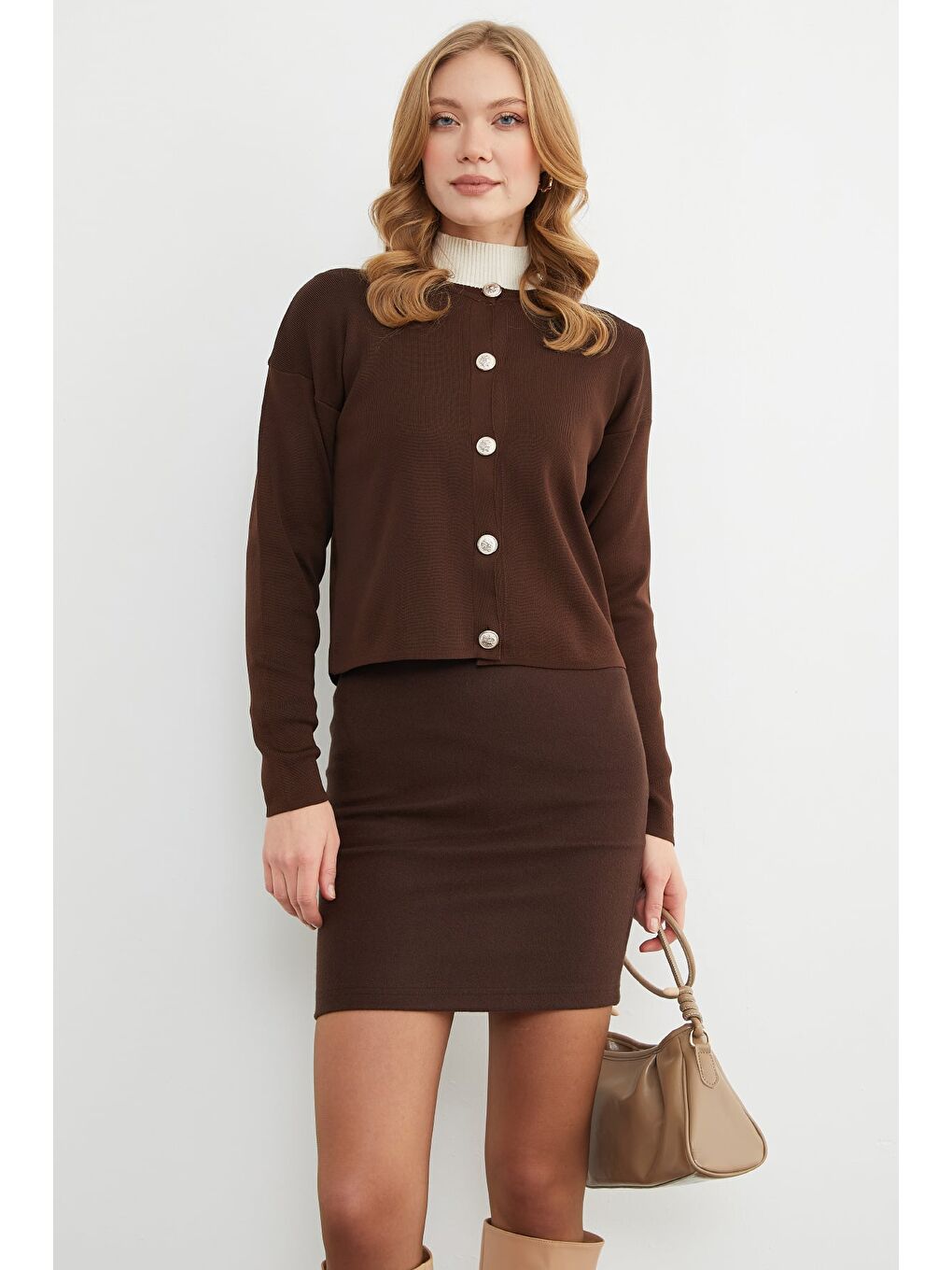 Kahverengi Basic Düğmeli Bisiklet Yaka Triko Hırka