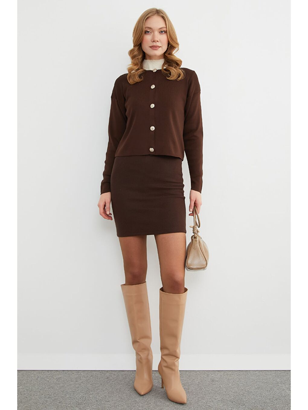 Kahverengi Basic Düğmeli Bisiklet Yaka Triko Hırka-2