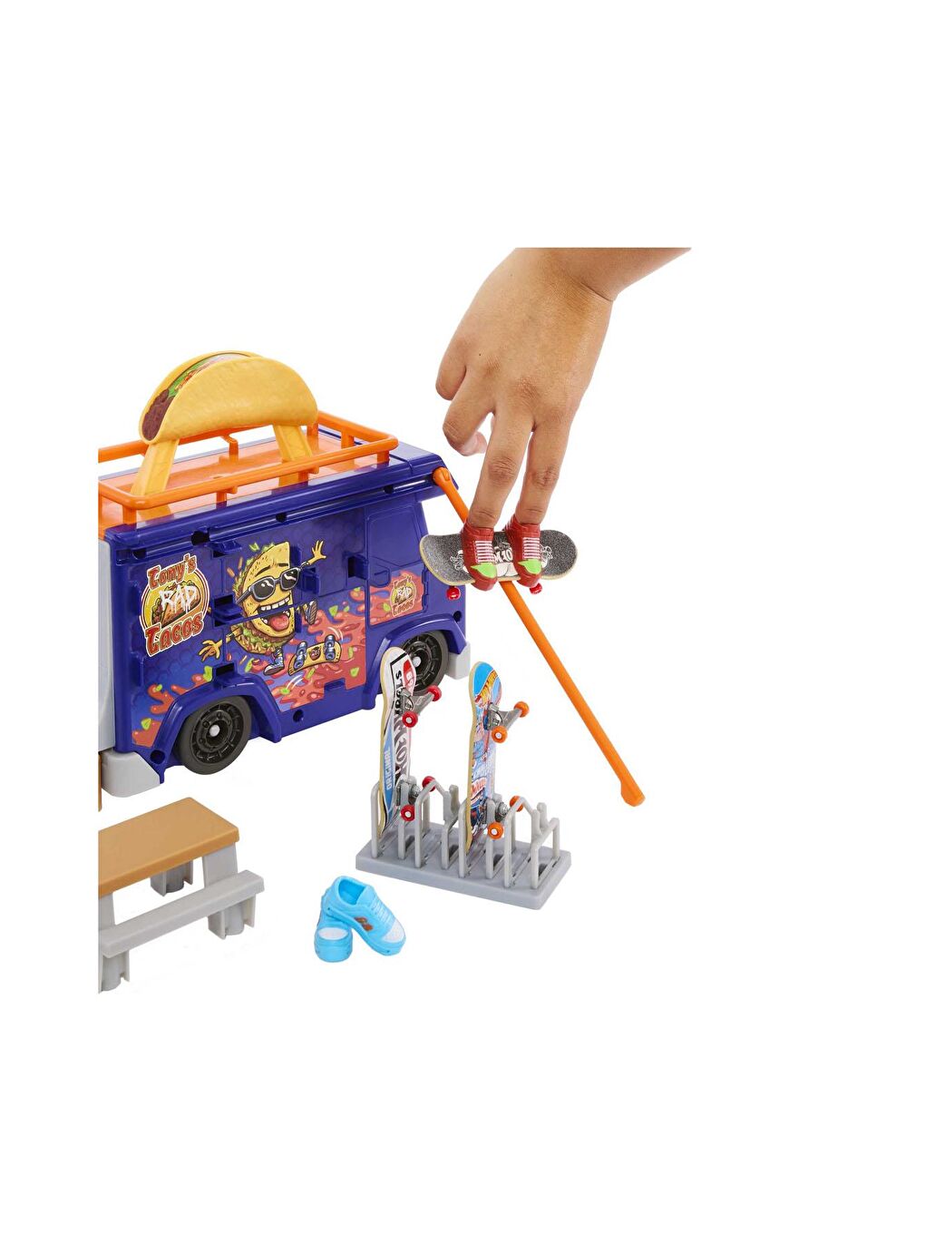 Hot Wheels Beyaz-Renklibaskı Skate Taco Arabası Oyun Seti HMK00 - 3