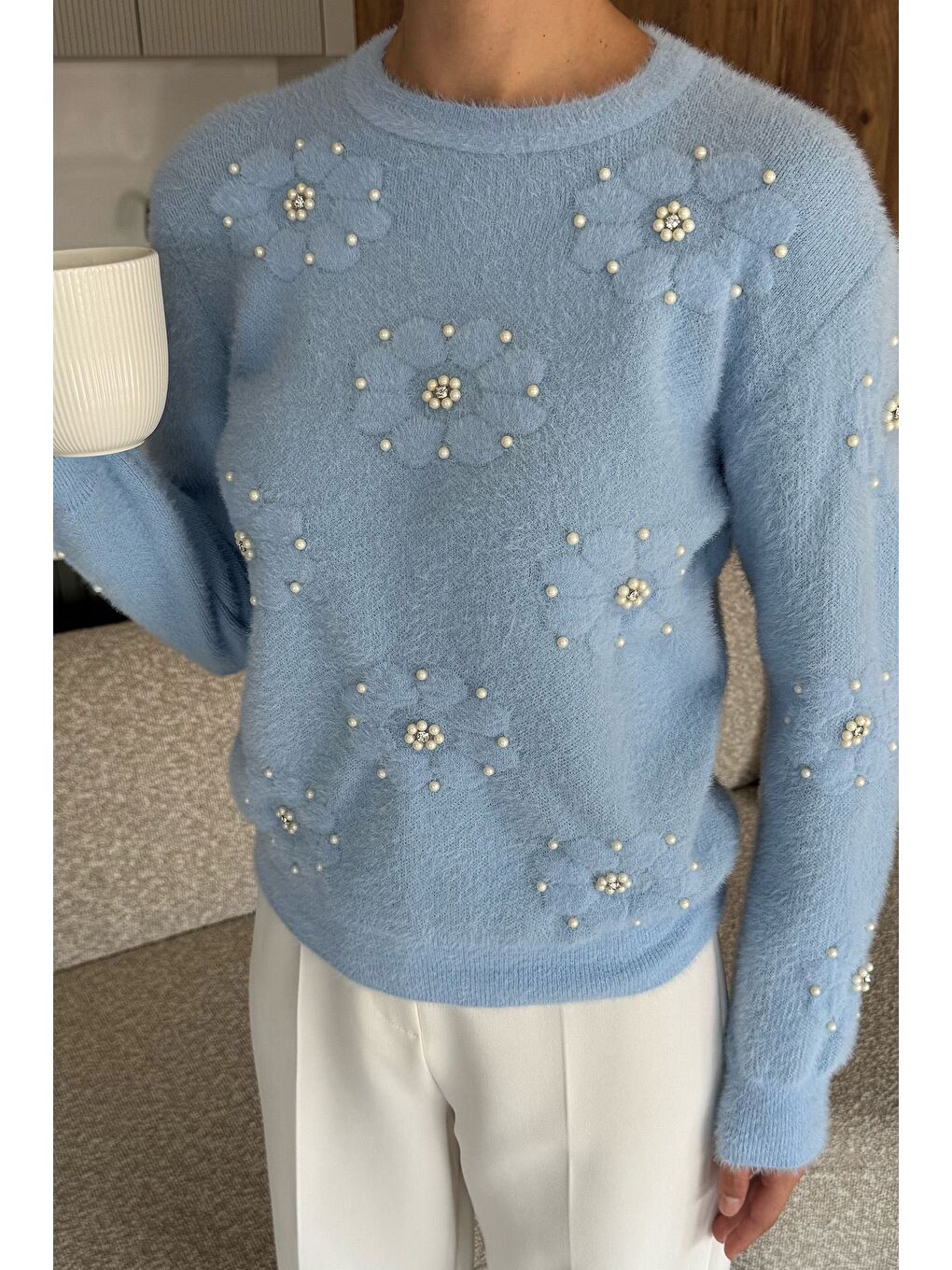 Mavi Kadın Çiçek Baskılı Taşlı Sakallı Triko Kazak (s-m-l Beden Uyumludur.)-1