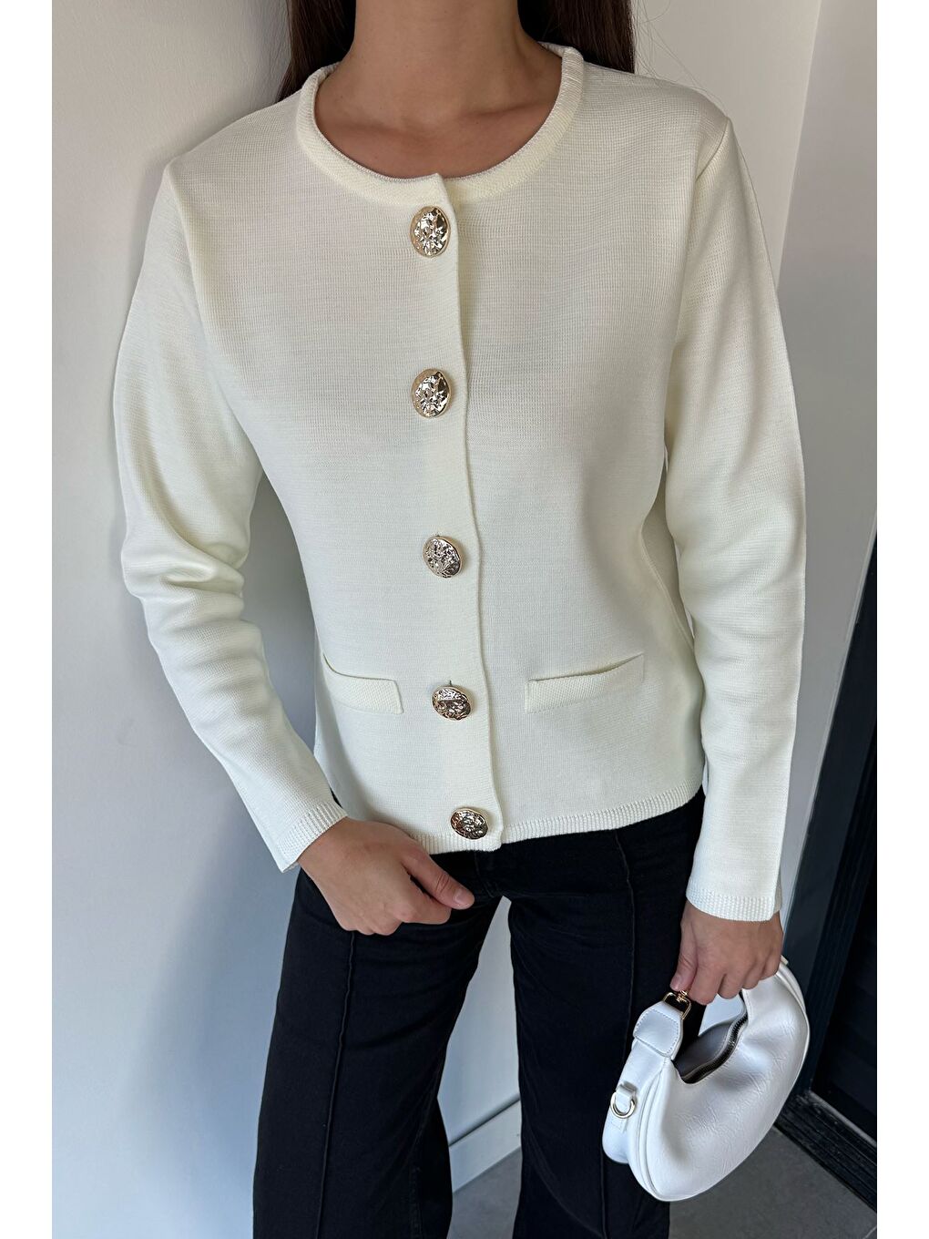 Ekru Kadın Düğme Detaylı Triko Ceket-5