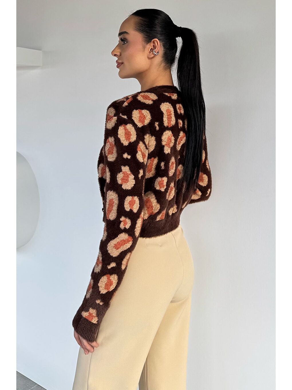 Kahverengi Leopar Desenli Triko Hırka-3