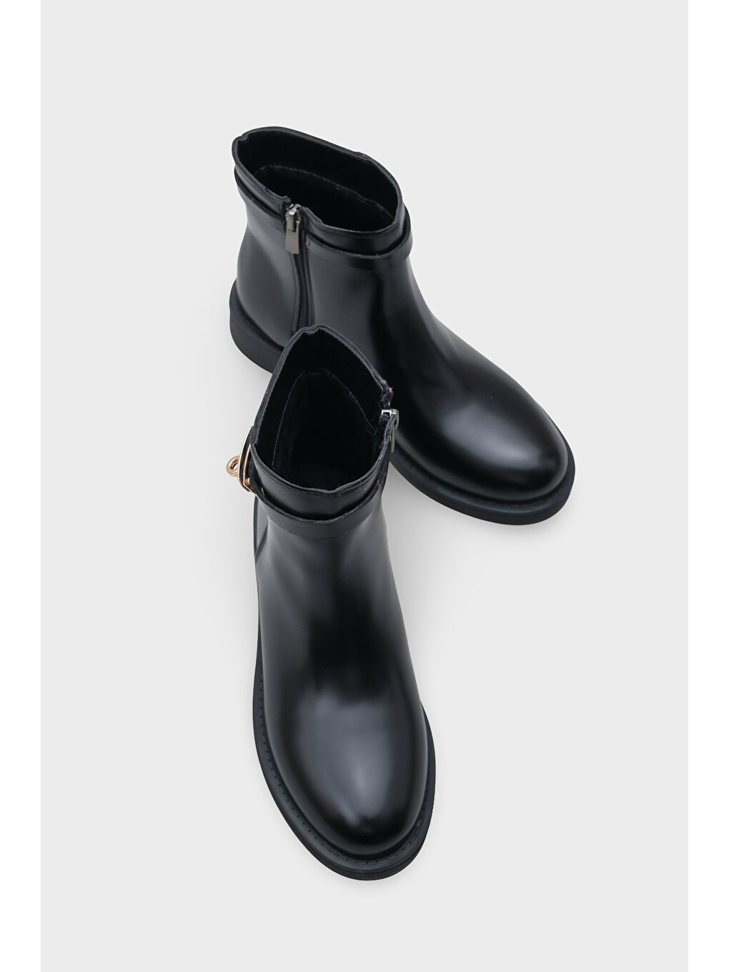 Siyah Nadiai Kadın Bot-4