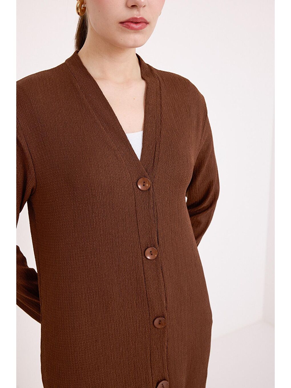 Kadın Kahverengi Düğmeli Uzun Tesettür Hırka 5922-4