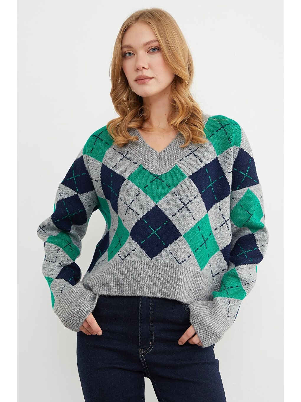 Yeşil Baklava Desenli V Yaka Triko Kazak-1