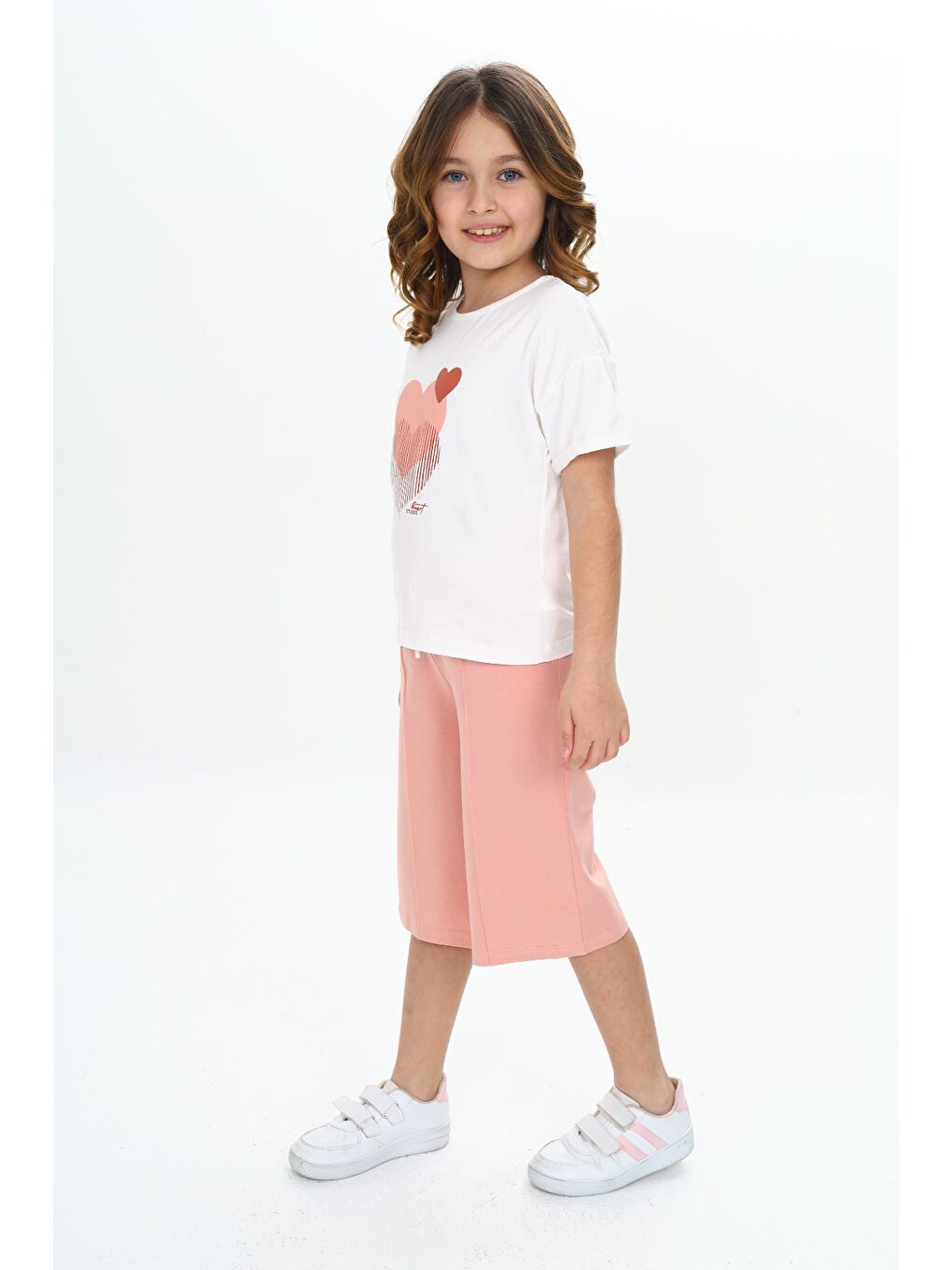Mercan Kız Çocuk Garni Kalp Baskılı Kaprili Takım-2