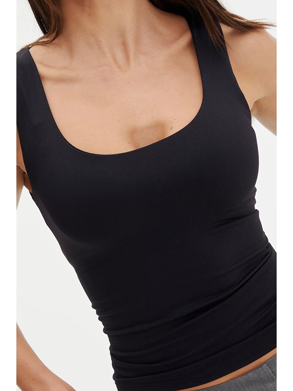 Siyah Kalın Askılı Kadın Atlet-1