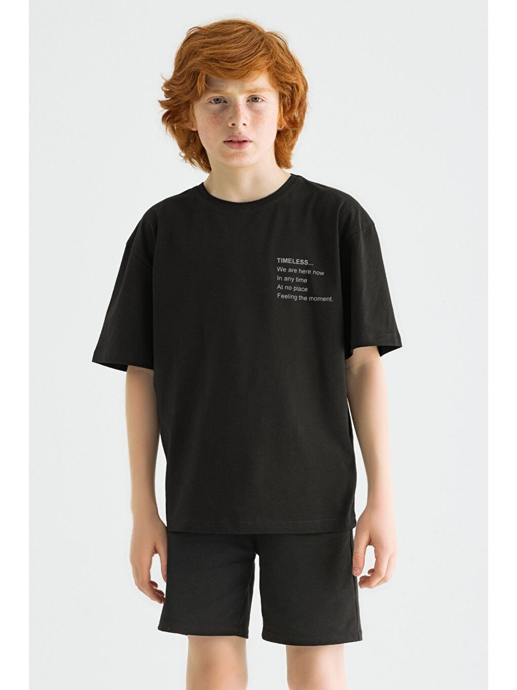 Bisiklet Yaka Kısa Kol Timeless Baskılı Siyah Renk Erkek Çocuk Tshirt-1