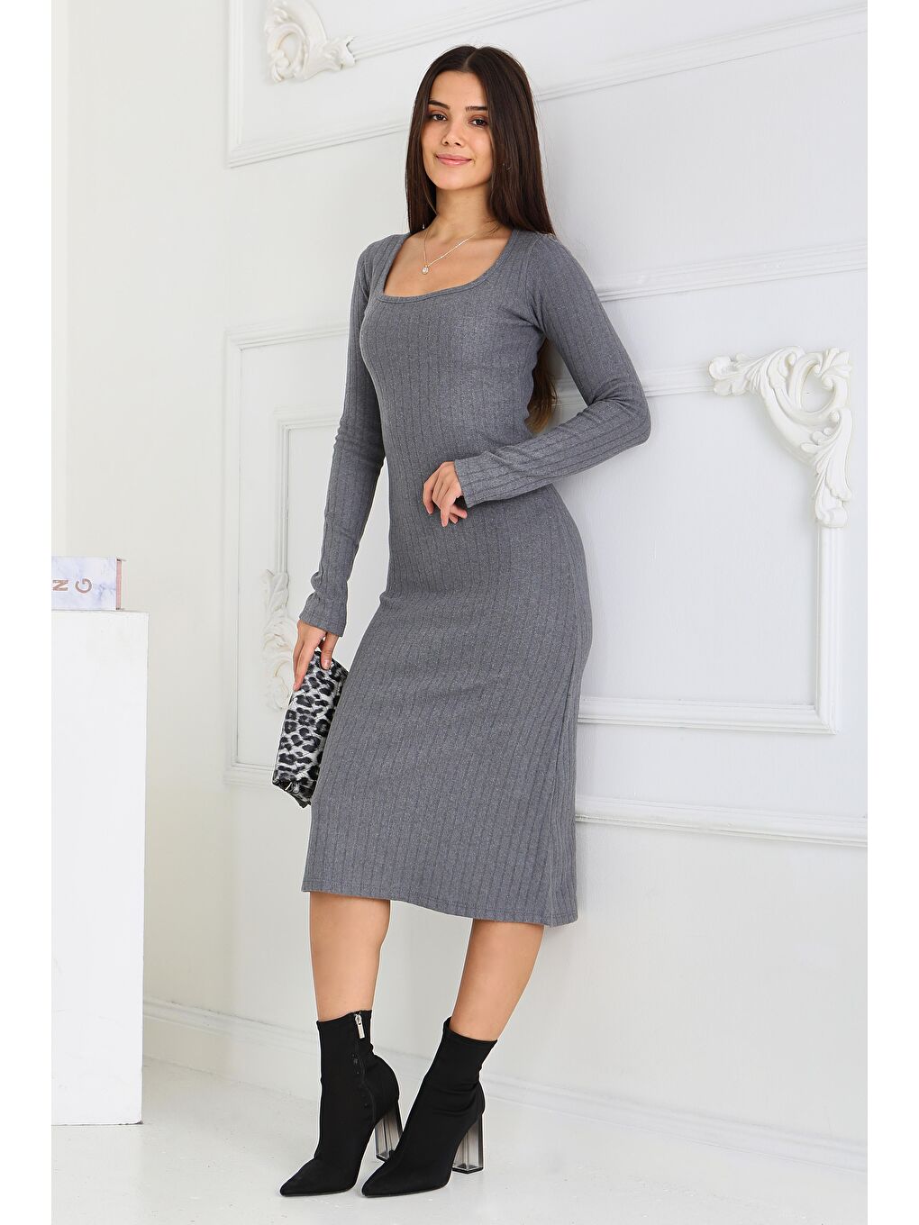 Gri Kare Yaka Fitilili Kaşkorse Elbise Füme - 27867-FUME