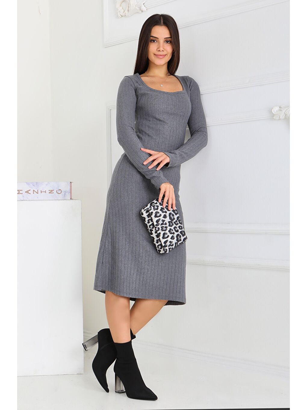 Gri Kare Yaka Fitilili Kaşkorse Elbise Füme - 27867-FUME-2