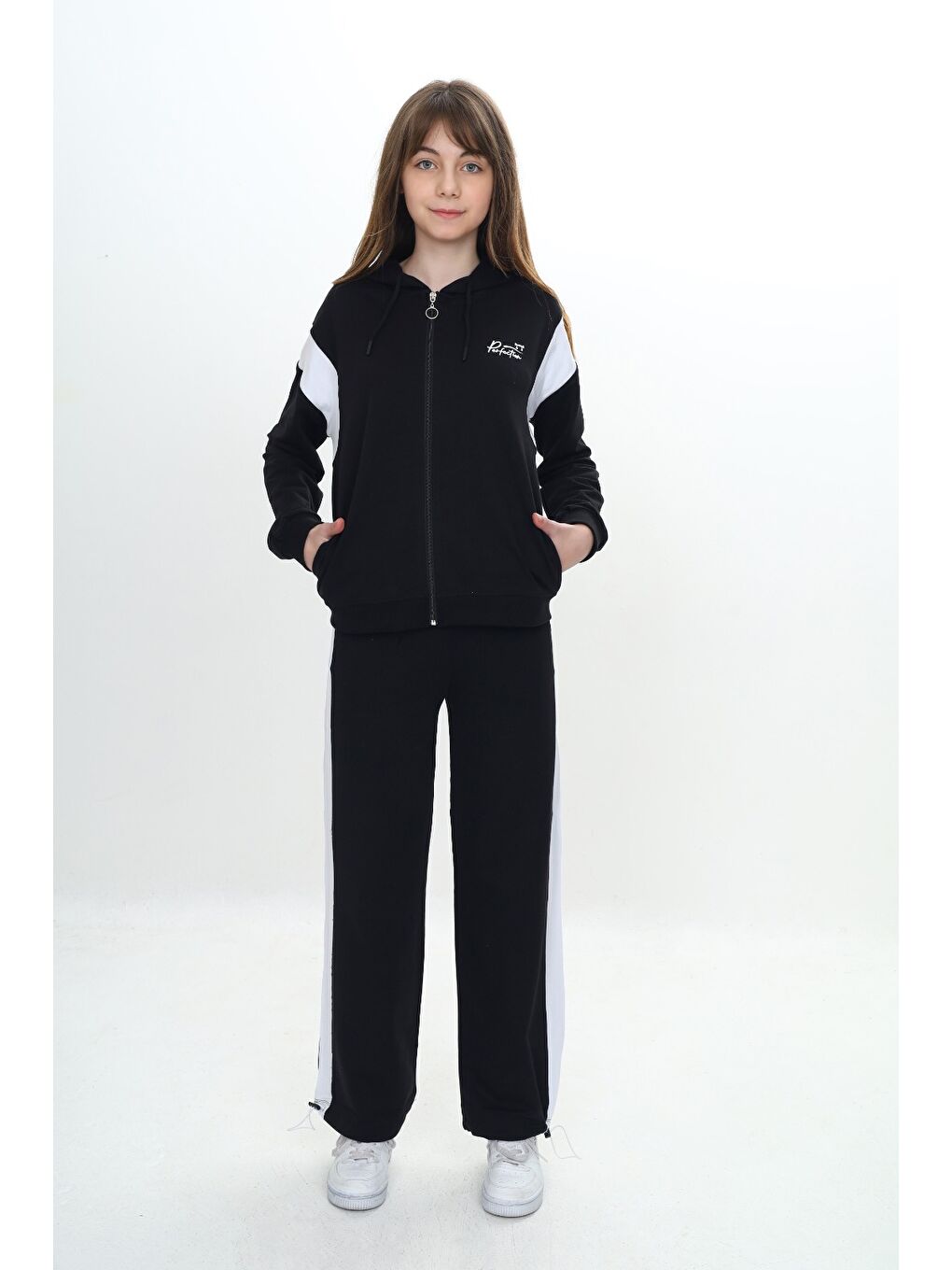 Siyah Kız Çocuk Fermuarlı Garni Detaylı Eşofman Takım