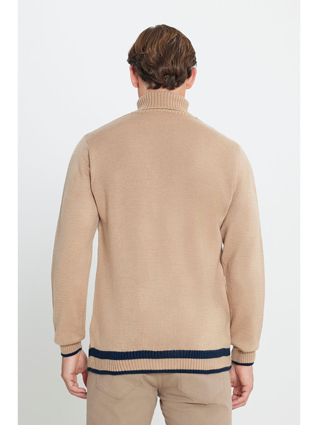 Erkek Koyu Bej Standart Fit Normal Kesim Tam Balıkçı Yaka Jakarlı Triko-4