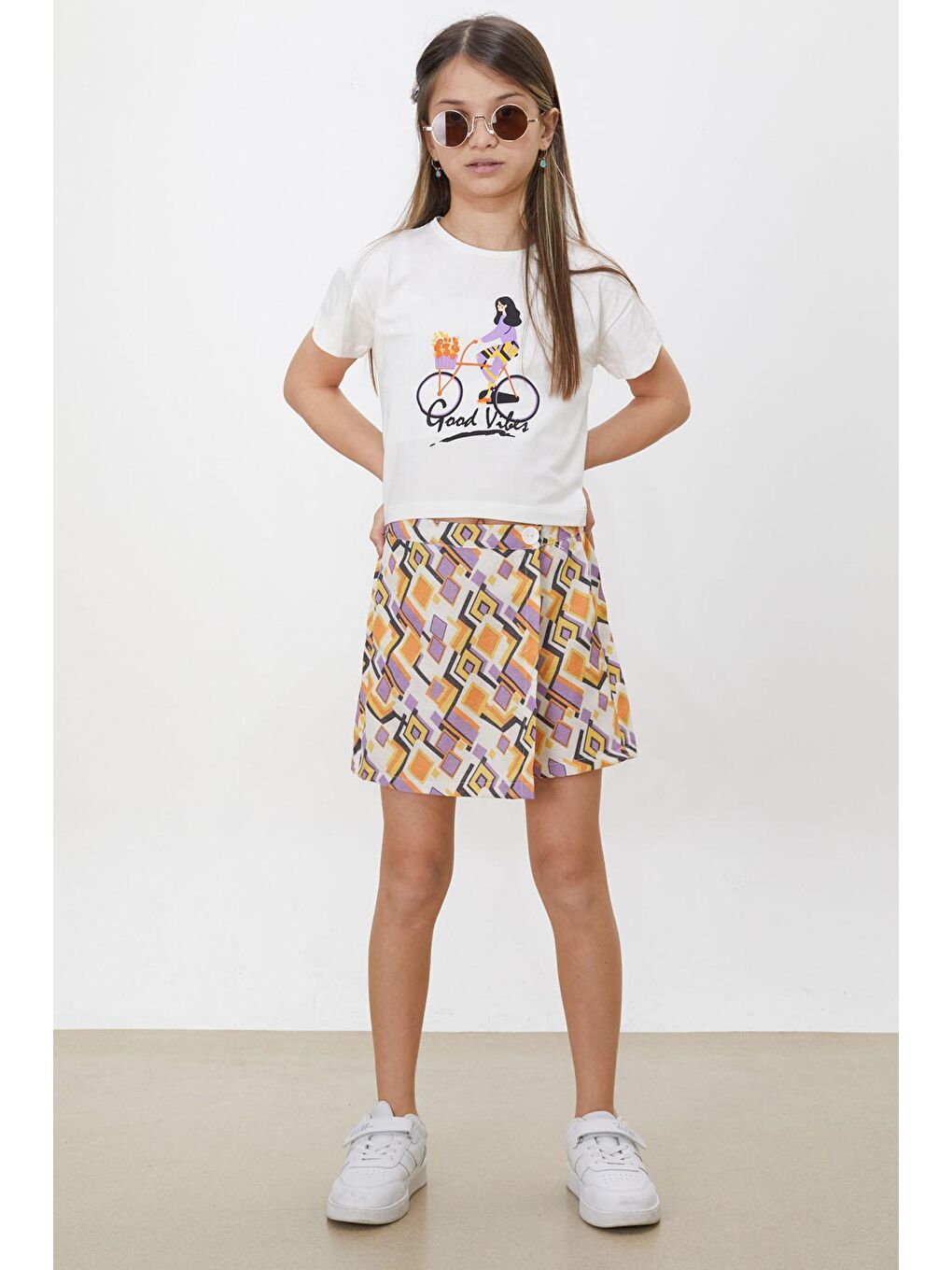 Turuncu Desenli Şort Etekli Tişörtlü Kız Çocuk Takım 18473-1