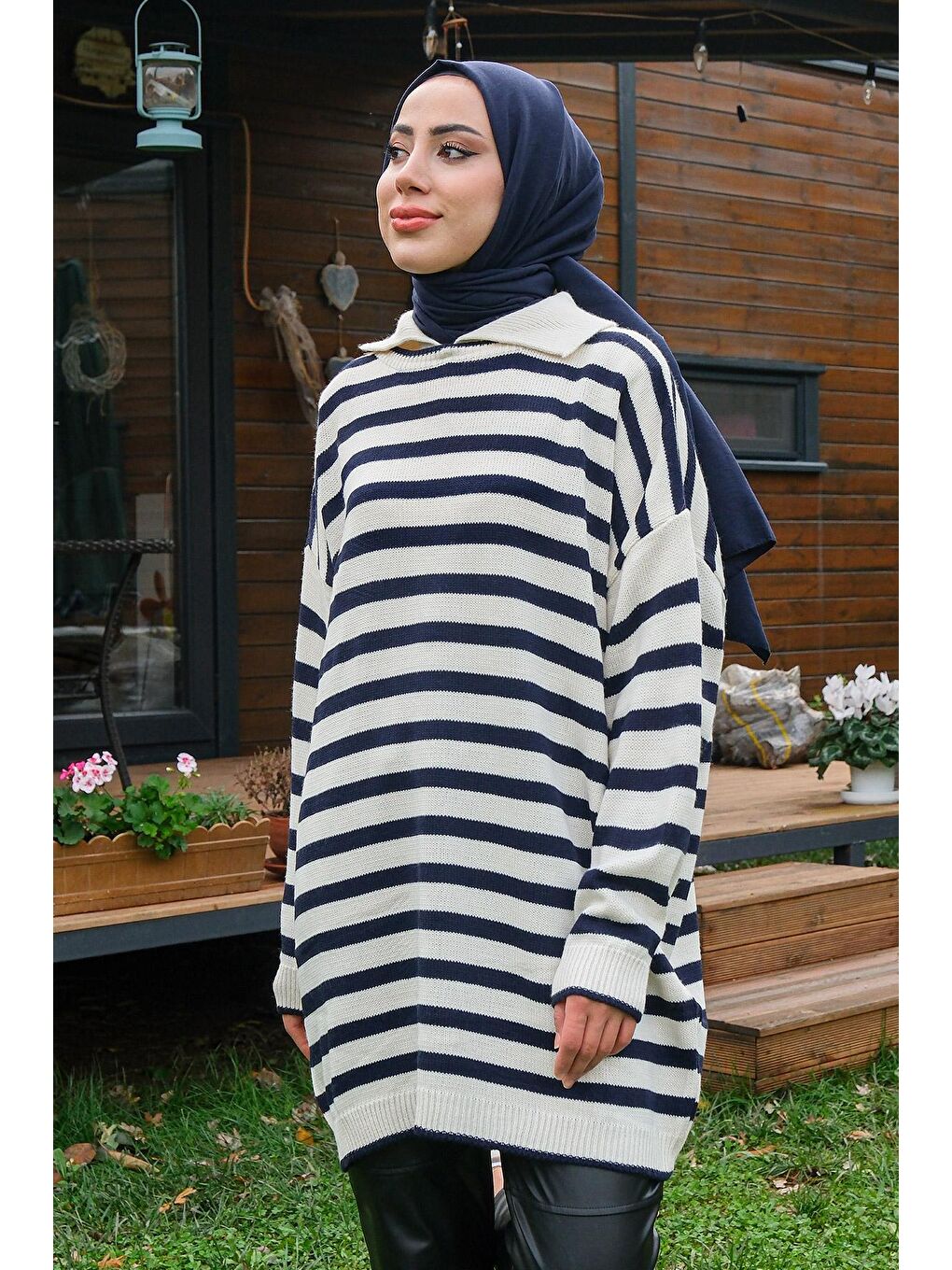 Çizgili Boğazlı Triko Kazak Lacivert-3