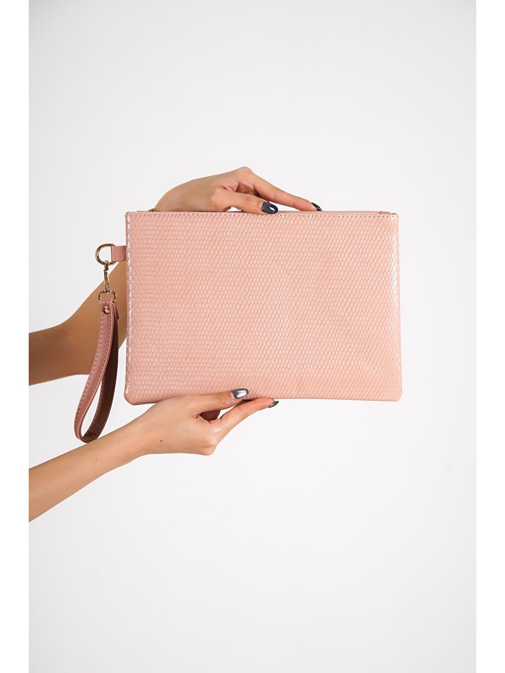 Capone Outfitters Somon Rugan Yılan Desenli Paris Kadın Clutch Çanta