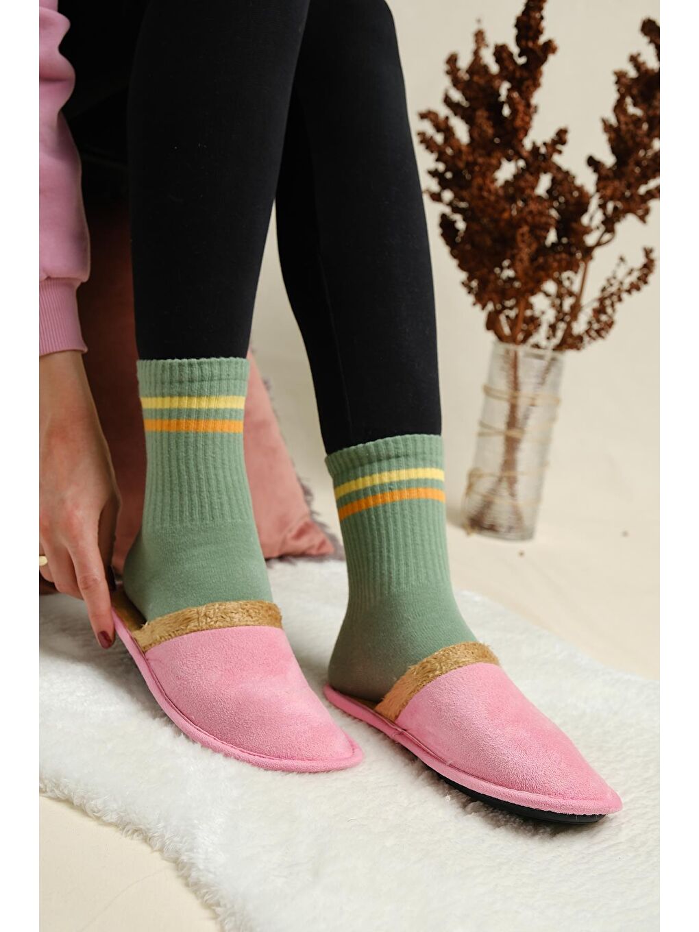 Pembe Mija Pofuduk Ev Terliği Ses Yapmaz Taban Yıkanabilir Kışlık Ev Terliği Misafir Terliği-1