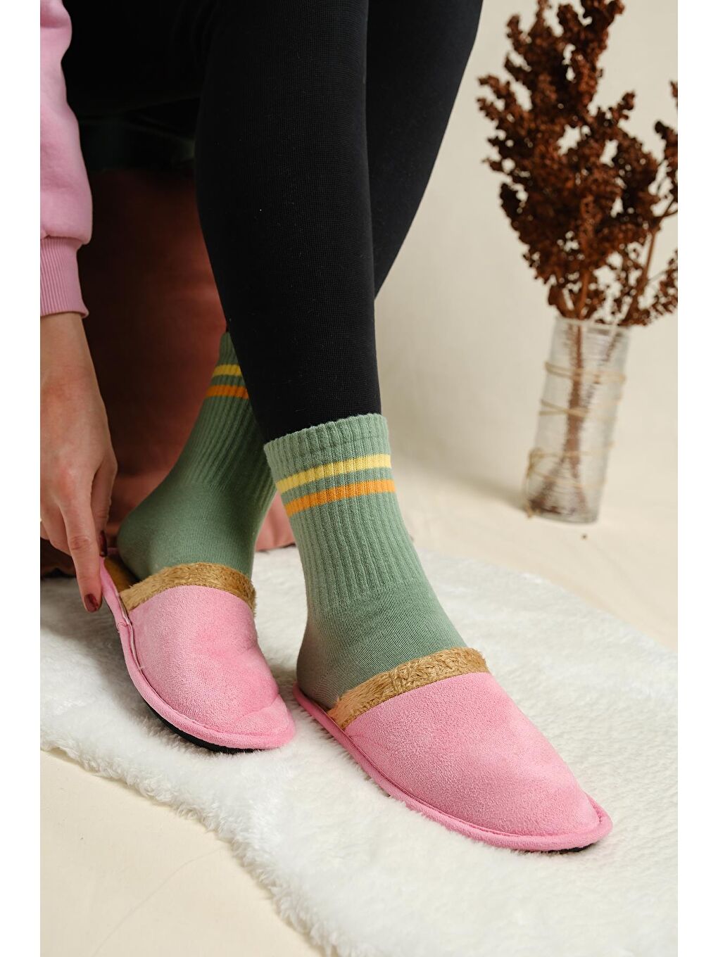 Pembe Mija Pofuduk Ev Terliği Ses Yapmaz Taban Yıkanabilir Kışlık Ev Terliği Misafir Terliği-2