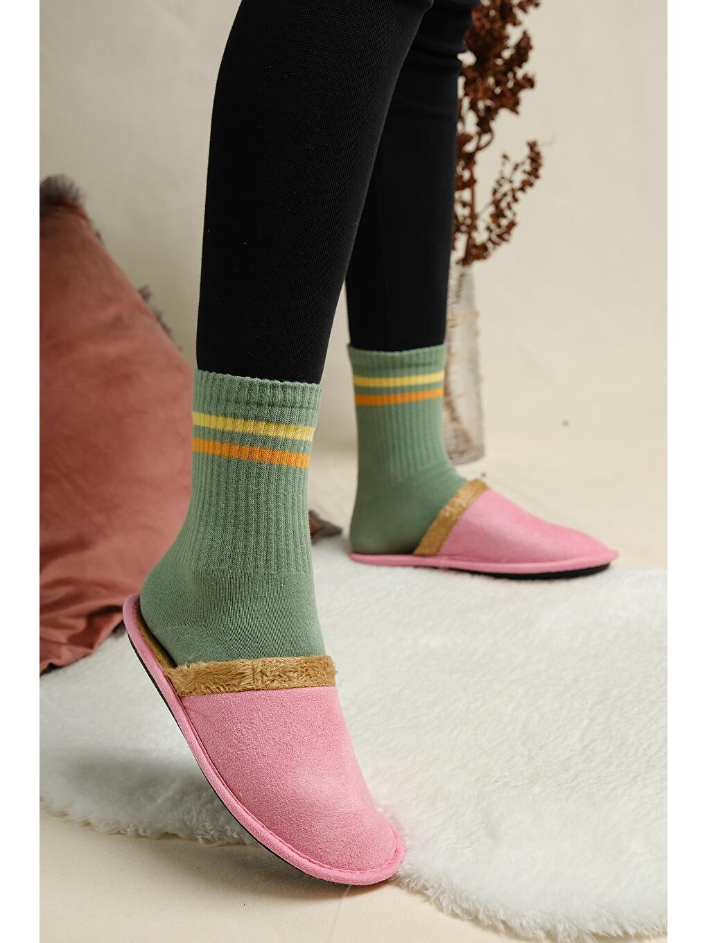 Pembe Mija Pofuduk Ev Terliği Ses Yapmaz Taban Yıkanabilir Kışlık Ev Terliği Misafir Terliği-3