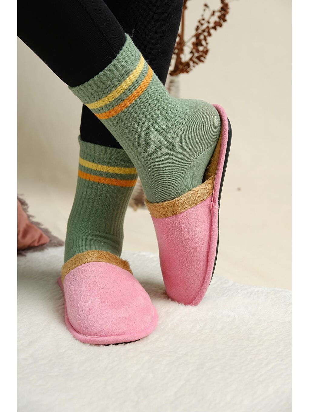 Pembe Mija Pofuduk Ev Terliği Ses Yapmaz Taban Yıkanabilir Kışlık Ev Terliği Misafir Terliği-4