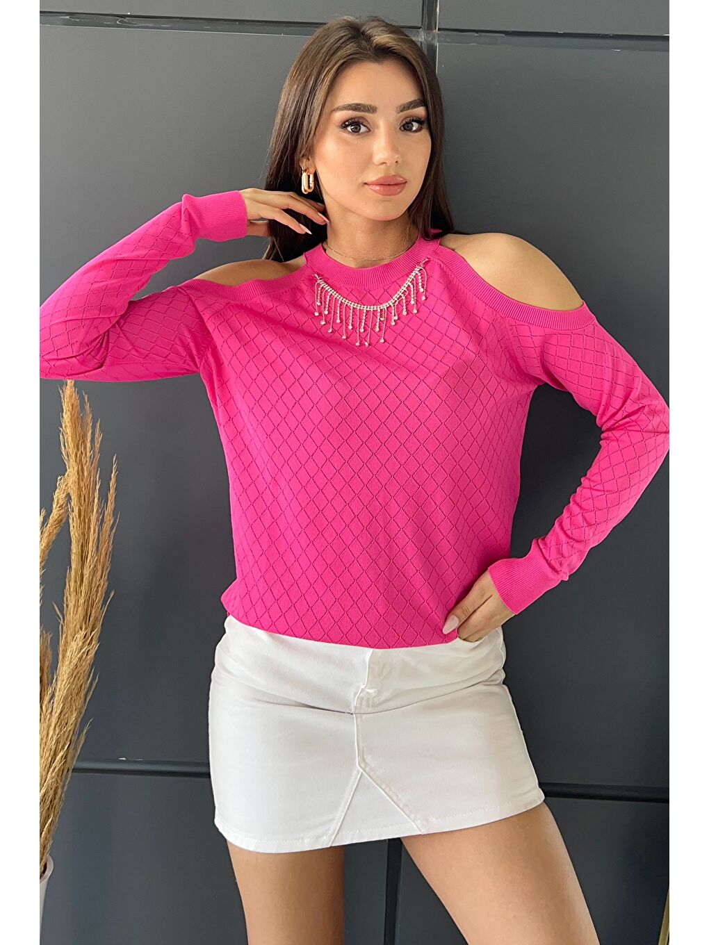 Fuşya Omuz Dekolteli Bisiklet Yaka Taşlı Kadın Triko Bluz-1