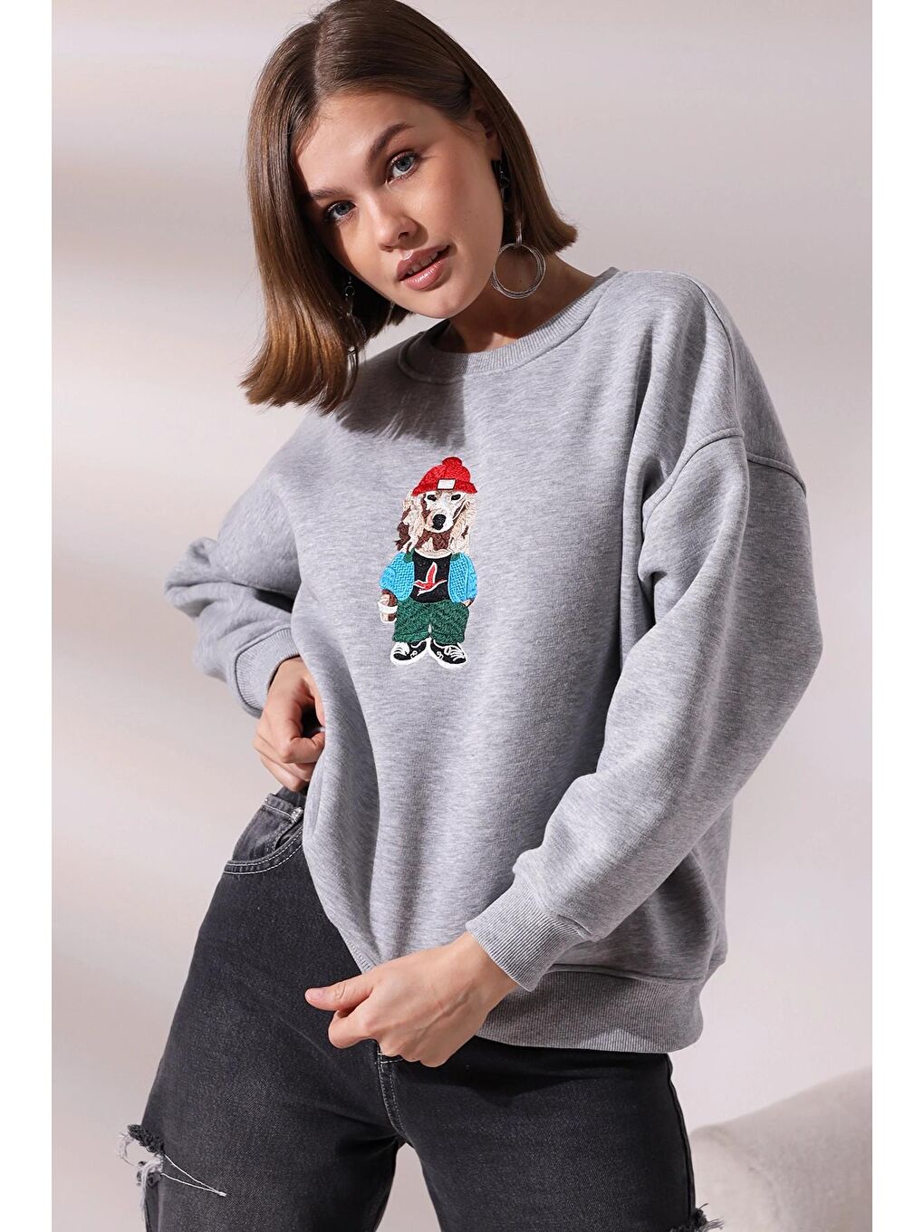 Gri Köpek Baskılı Sweatshirt-1