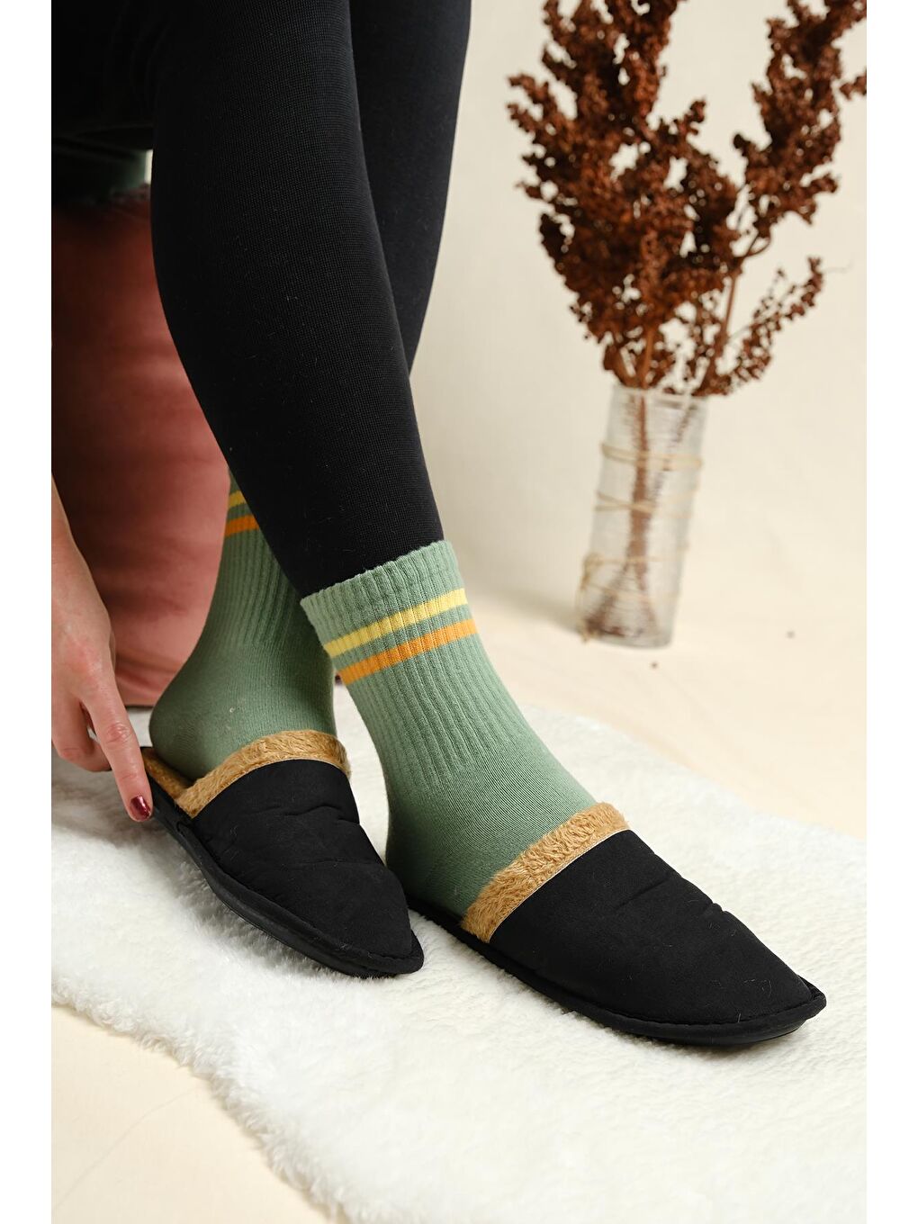 Siyah Mija Pofuduk Ev Terliği Ses Yapmaz Taban Yıkanabilir Kışlık Ev Terliği Misafir Terliği-2