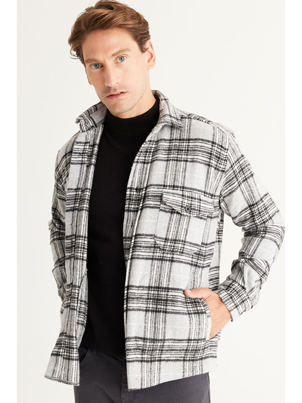 Erkek Gri Oversize Fit Geniş Kesim Düğmeli Yaka Ekose Gömlek Ceket-2