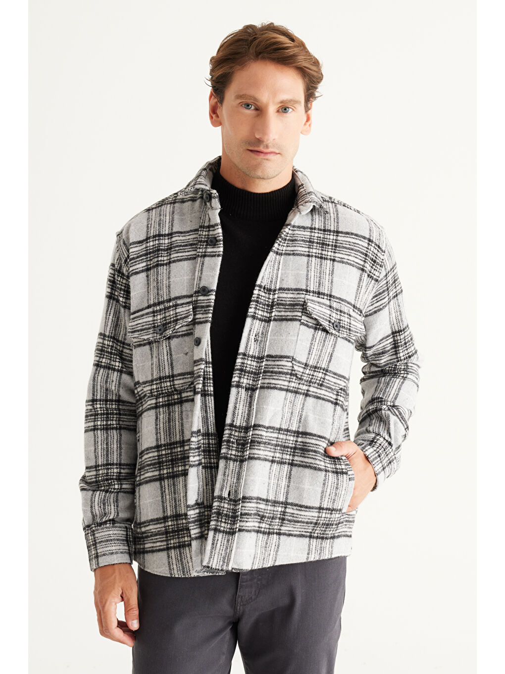 Erkek Gri Oversize Fit Geniş Kesim Düğmeli Yaka Ekose Gömlek Ceket-3