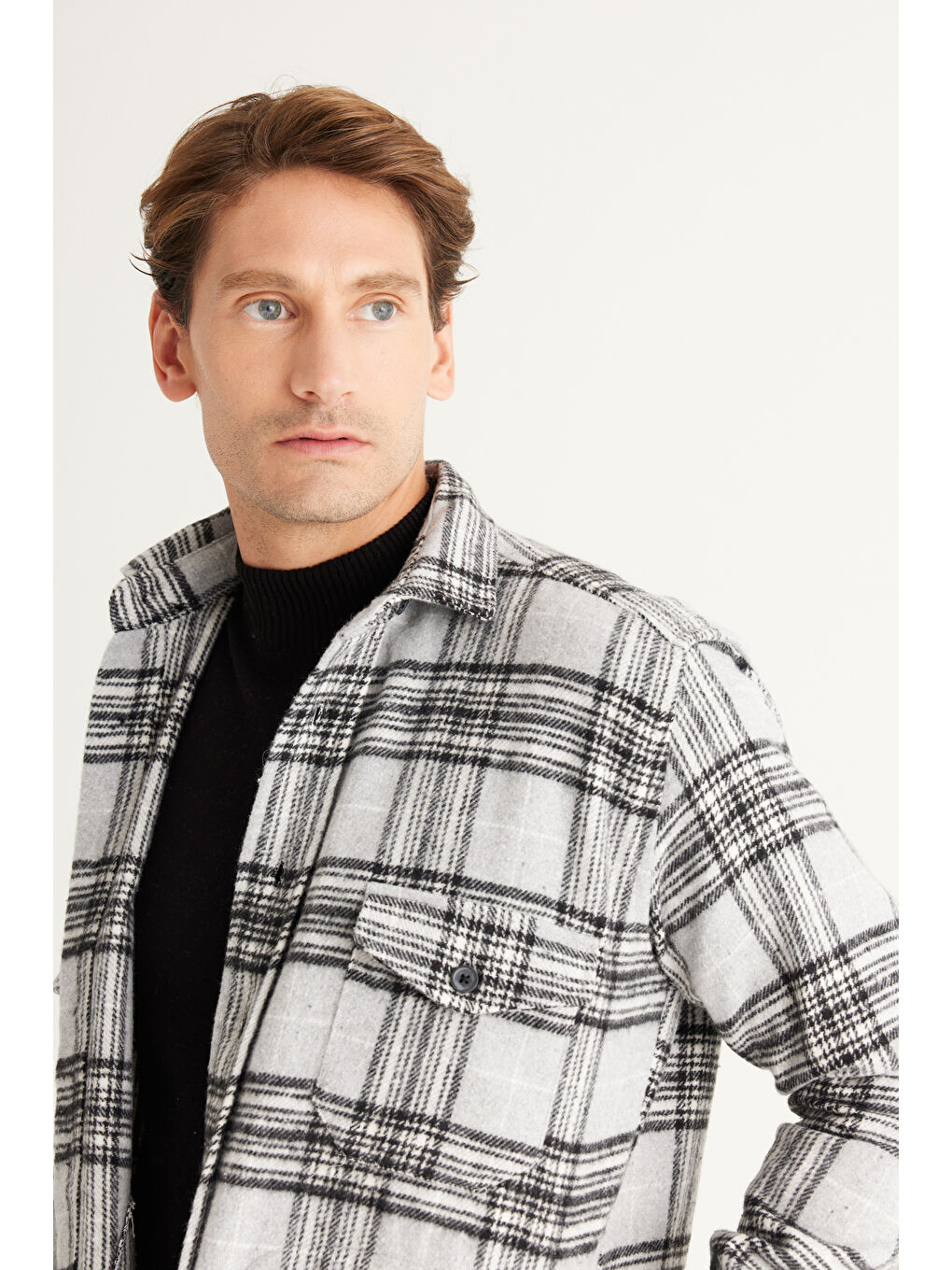 Erkek Gri Oversize Fit Geniş Kesim Düğmeli Yaka Ekose Gömlek Ceket-4
