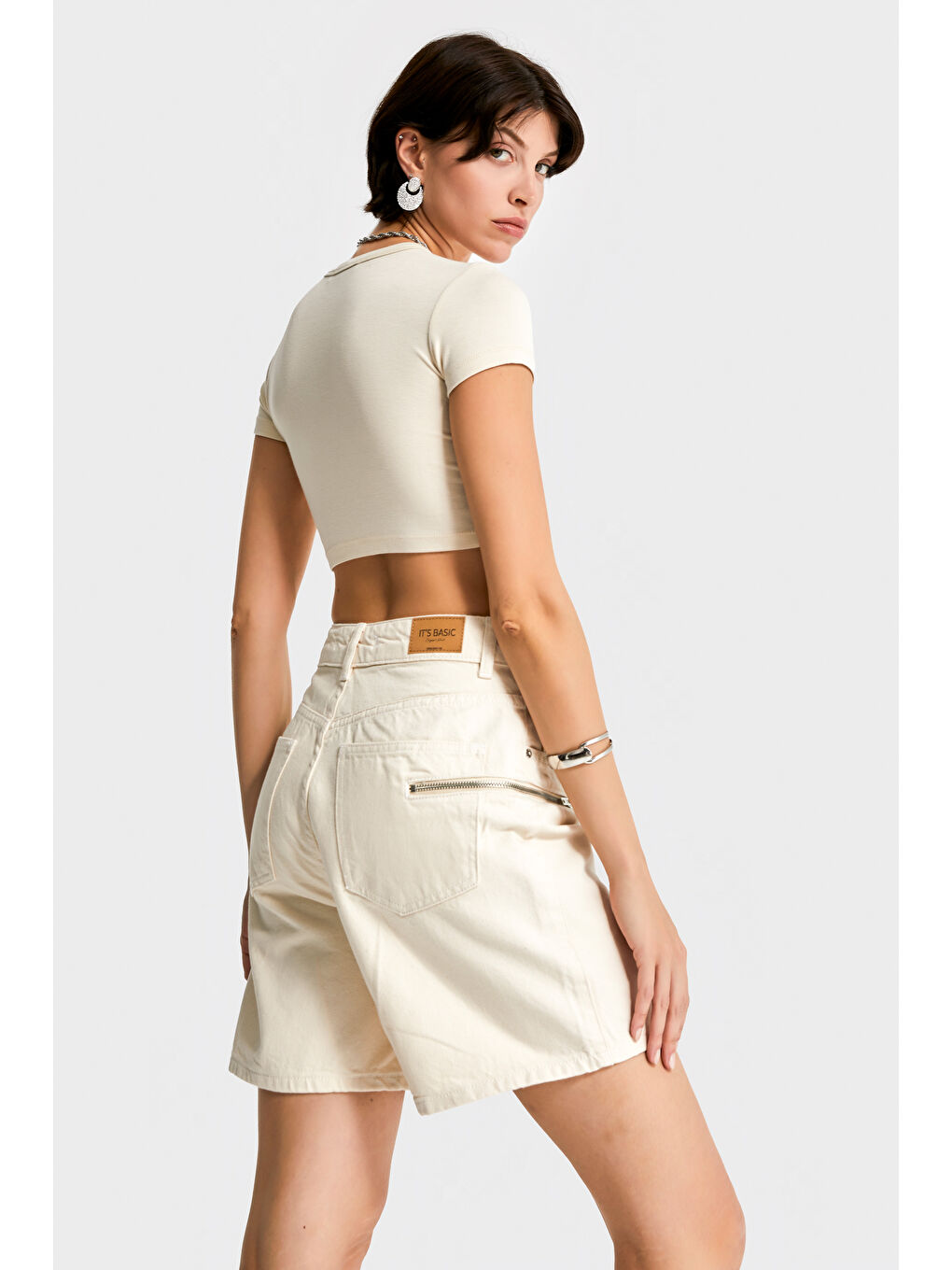 Bej Kadın Raw Renk 7s5-69 Midi Boy Fermuar Detaylı %100 Pamuk Mom Fit Tasarım Denim Şort-1